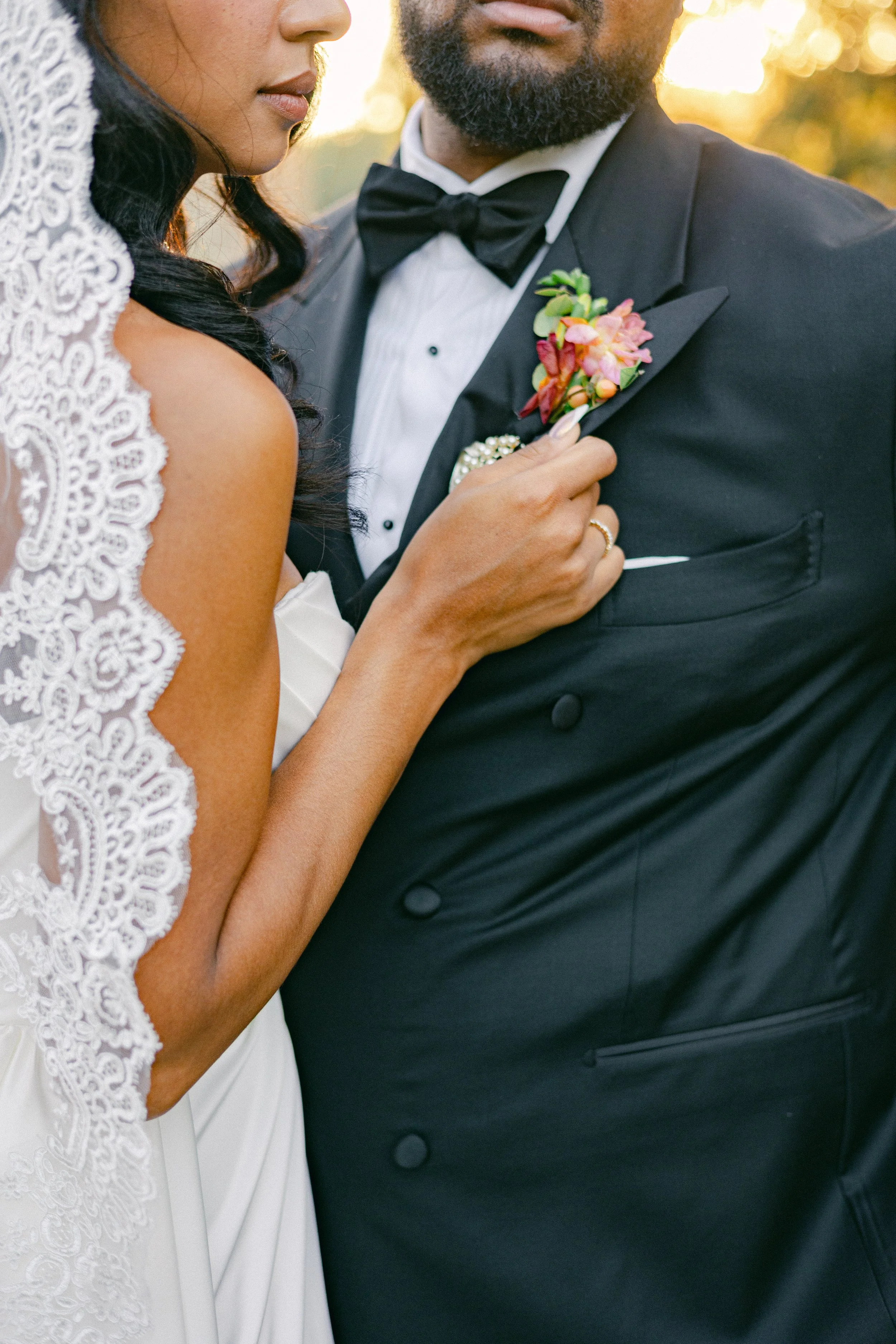 bride groom boutonniere floral flower arrangement wedding belmont manor historic park elkridge maryland