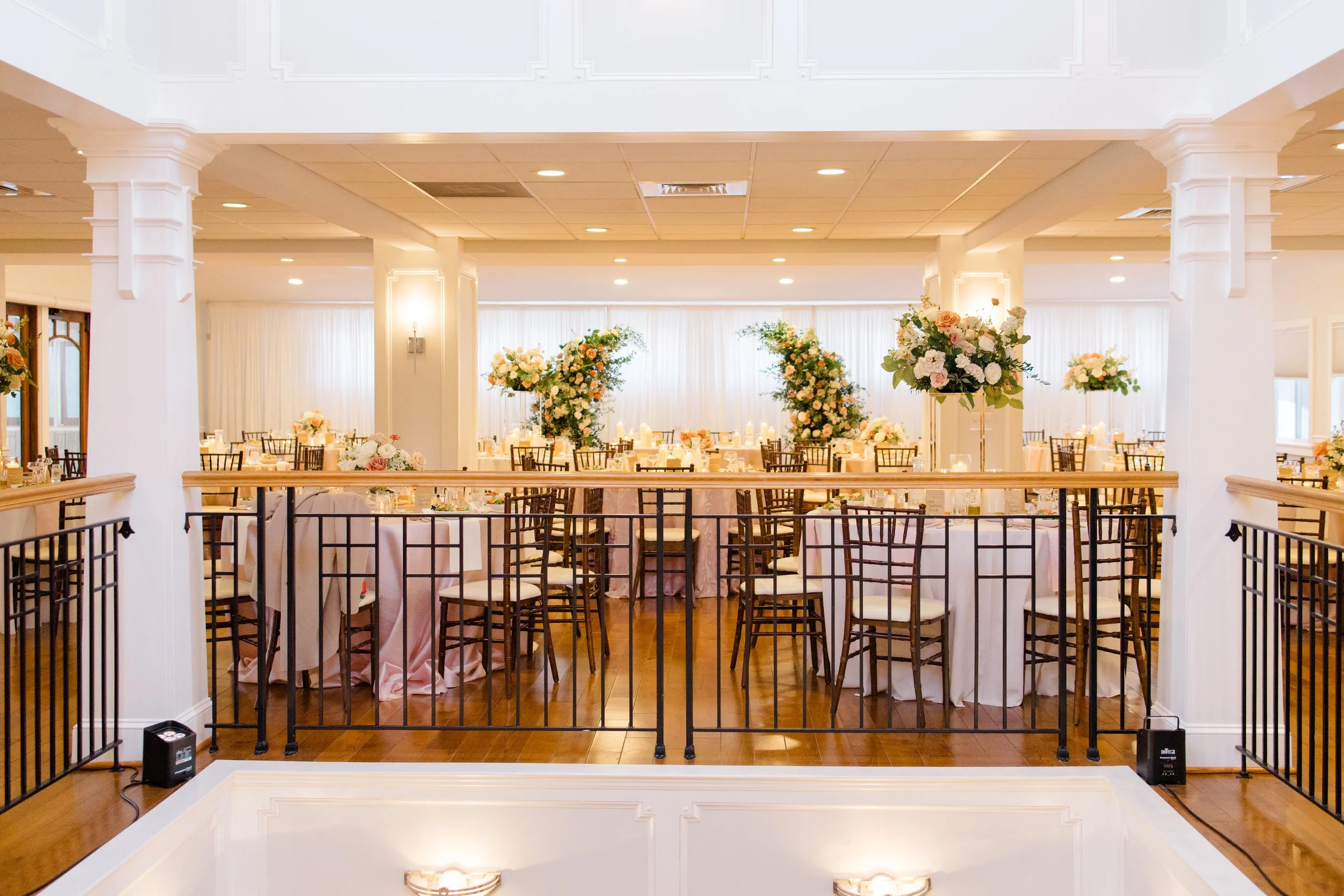 WEDDING RECEPTION FLORAL DECOR FLOWER CENTERPIECE ARCH PINK BLUSH WHITE