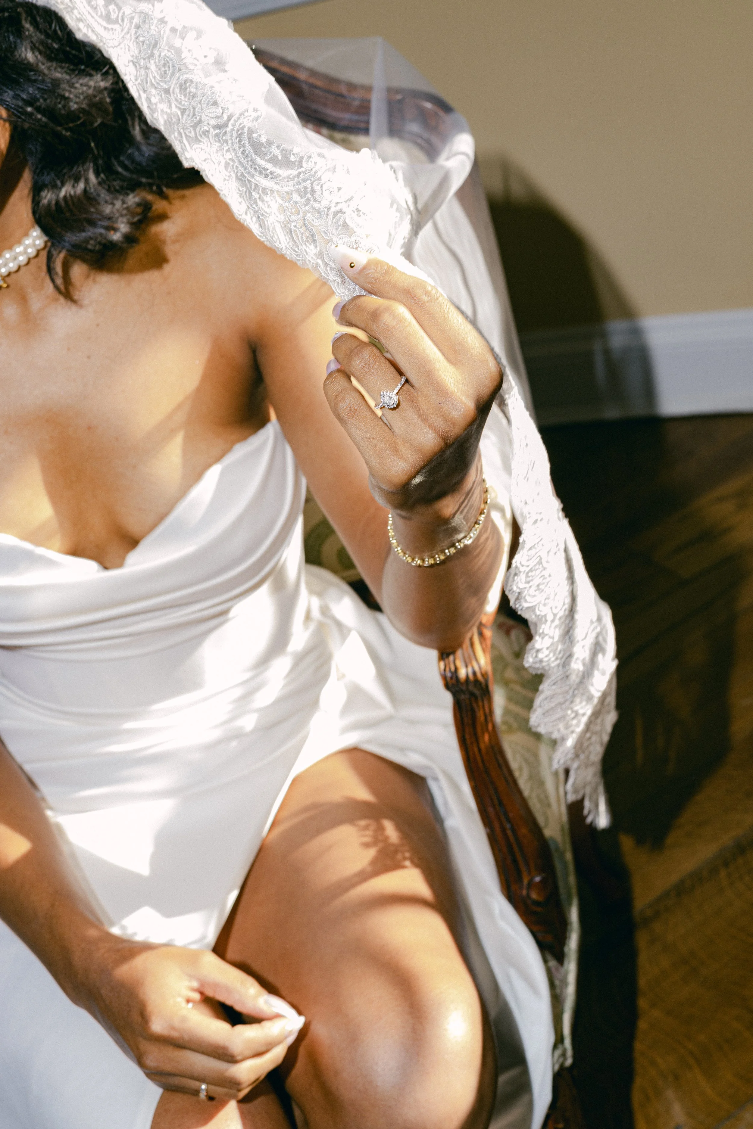 BRIDE BRIDAL DRESS VEIL WEDDING