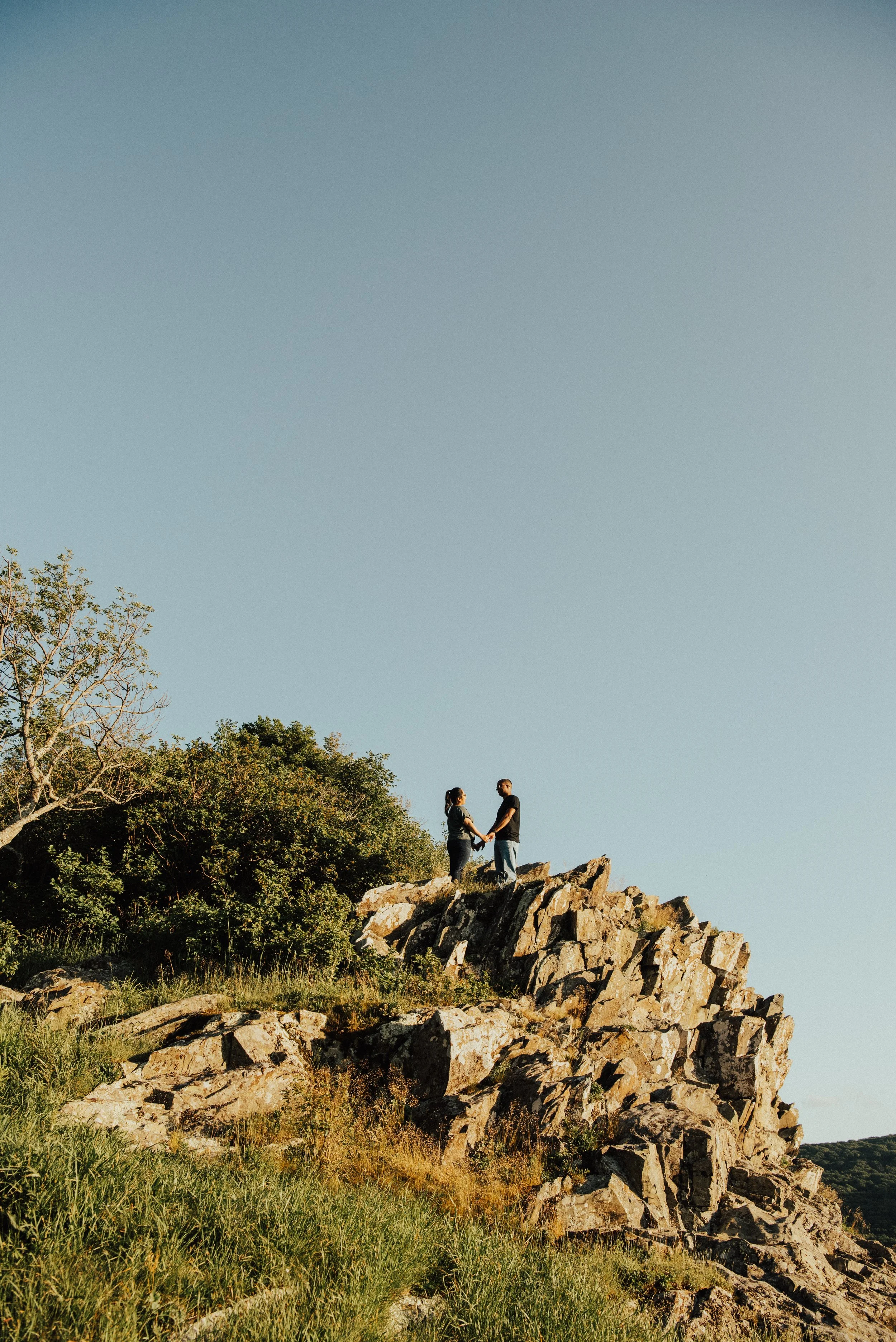 HARROD HOUSE WEDDING ENGAGEMENT PHOTOSHOOT SHENANDOAH MOUNTAINS
