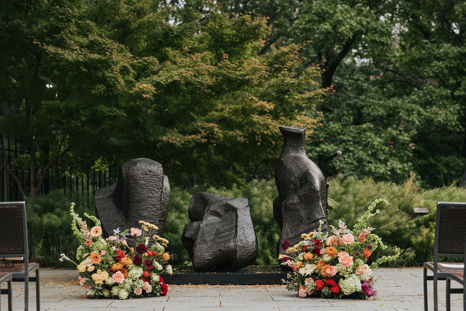 wedding ceremony flowers floral arrangement aisle baltimore museum of art sculpture garden
