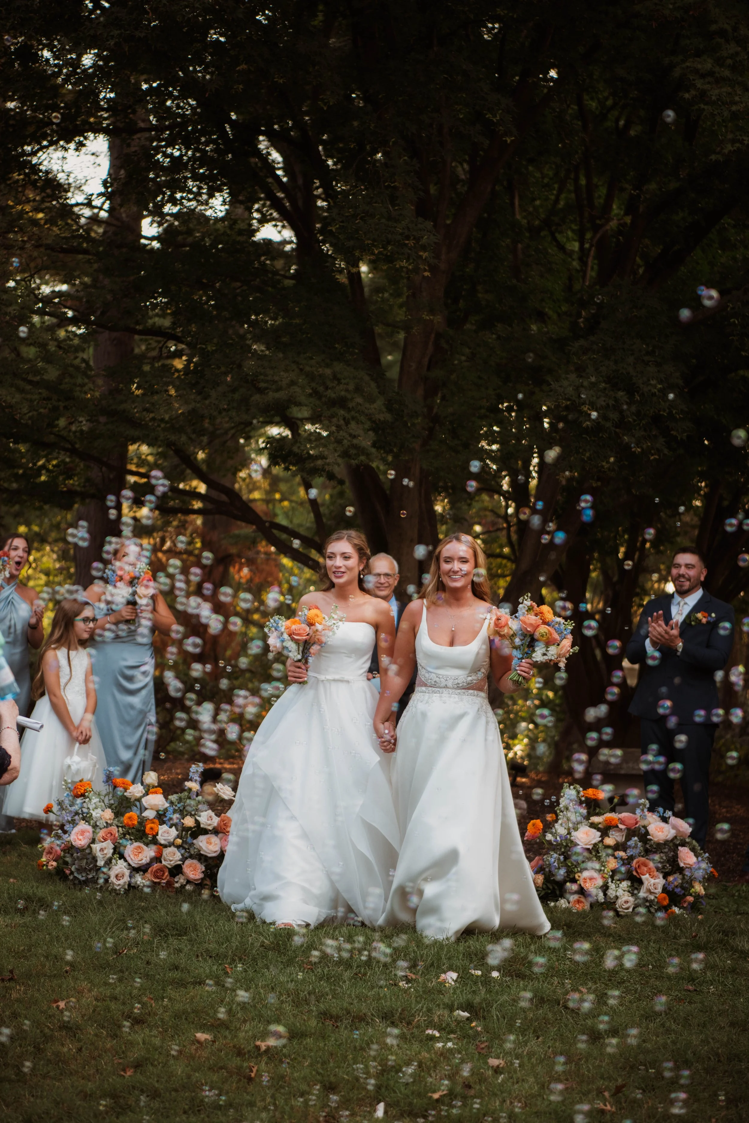 bride wedding ceremony bubbles decor floral flower arrangement mansion at strathmore bethesda maryland