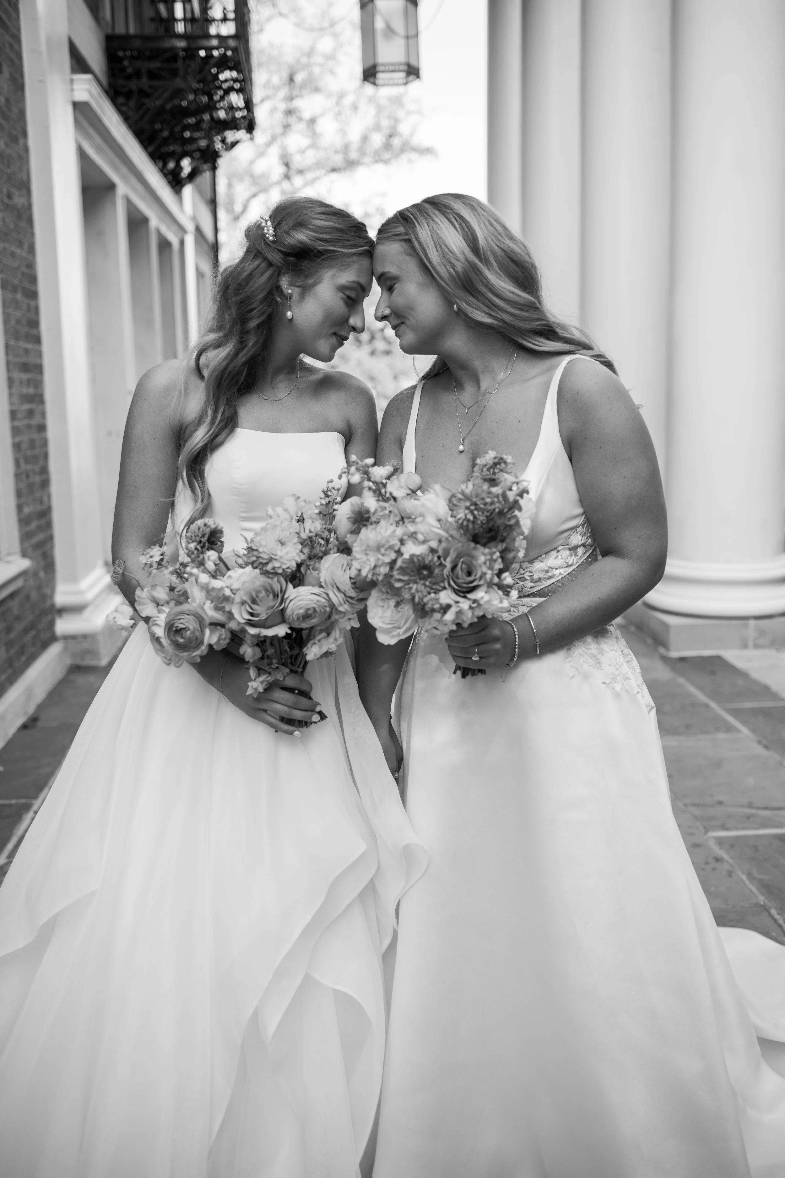 BRYNN TAYLOR WEDDING PORTRAIT BRIDE BOUQUET STRATHMORE MANSION
