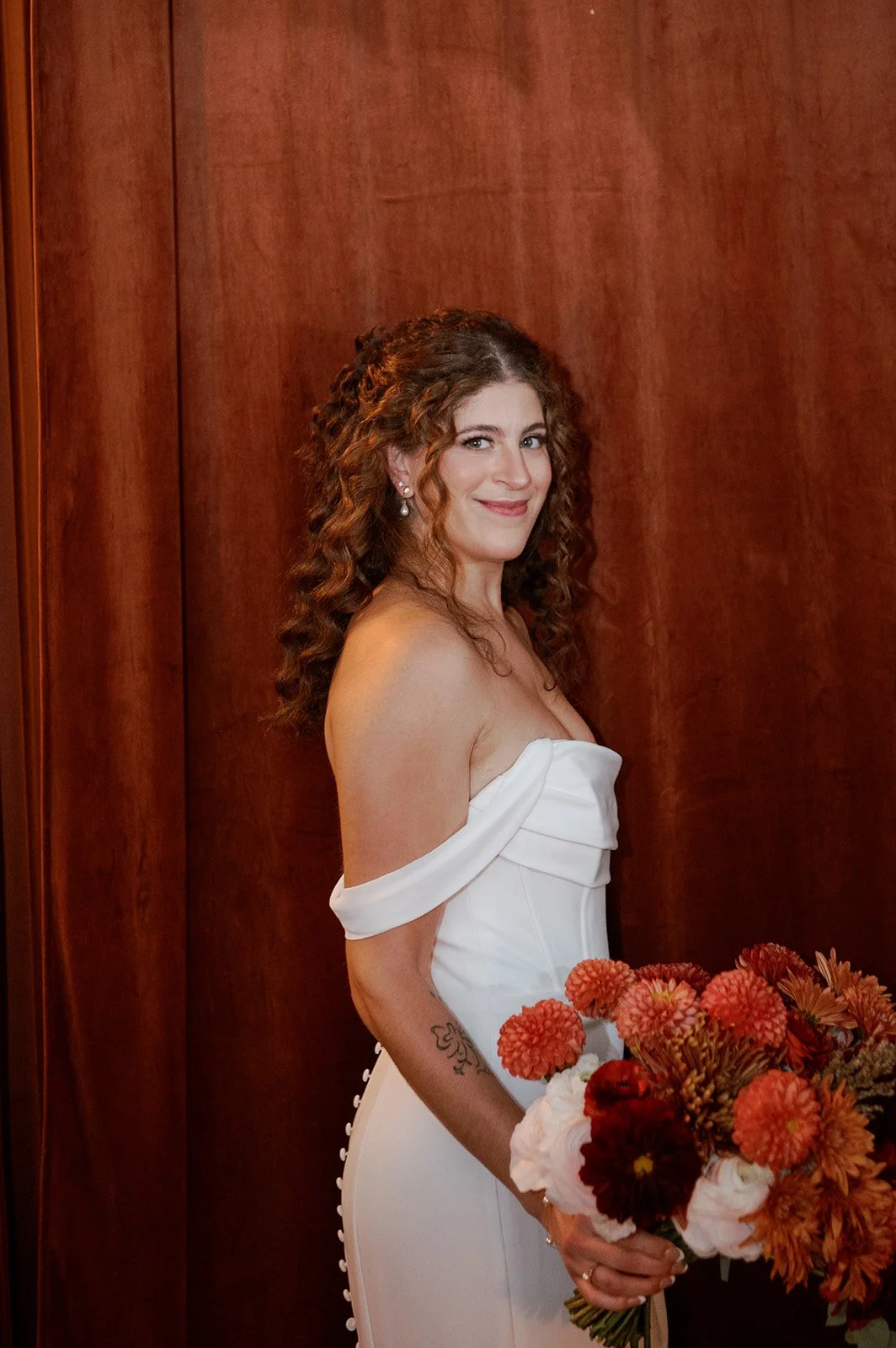 bride bridal bouquet autumn wedding main street ballroom ellicott city maryland