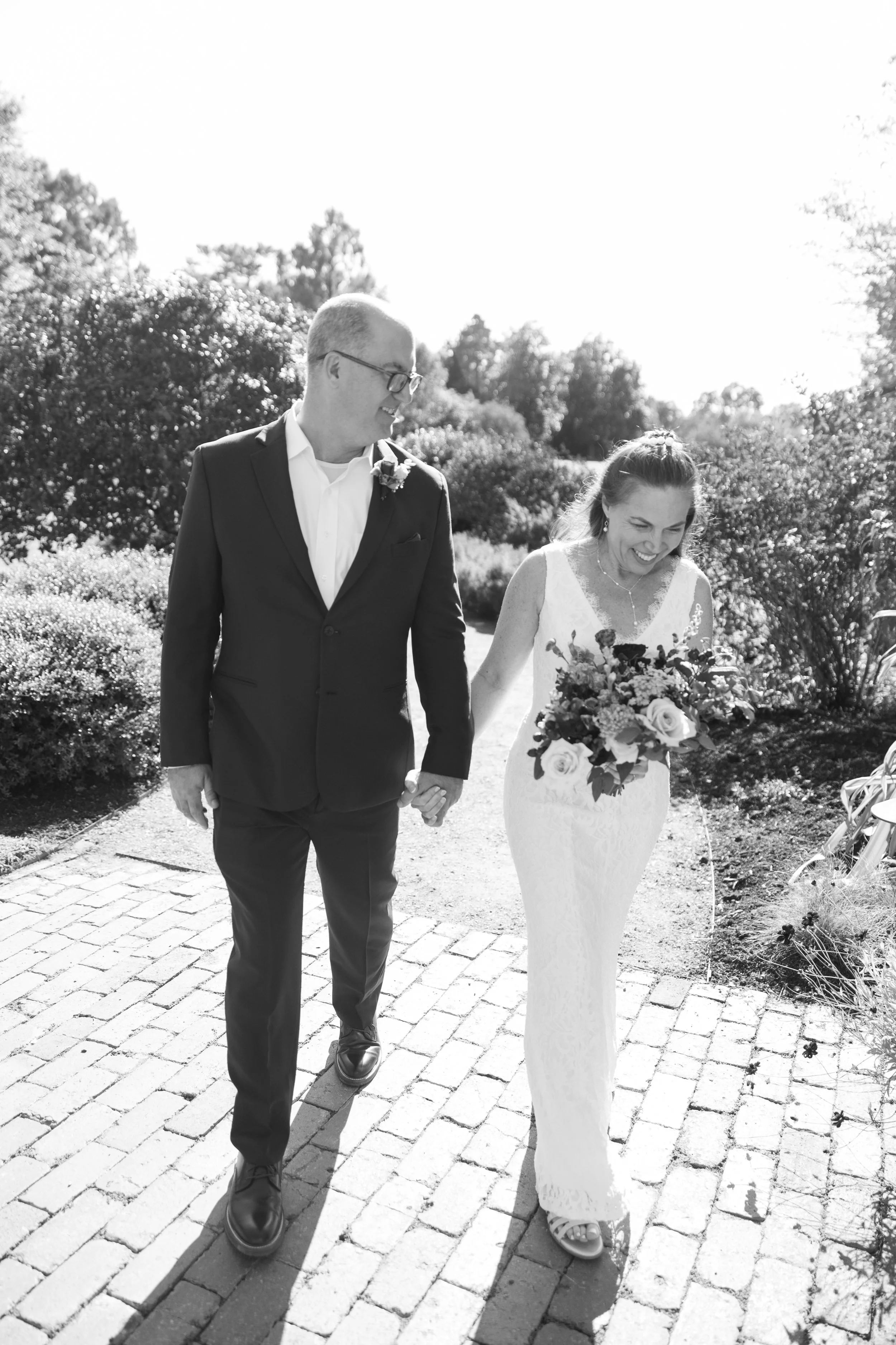 BRIDE GROOM BOUQUET GARDEN RIVER FARM ALEXANDRIA VIRGINIA WEDDING CEREMONY PORTRAIT