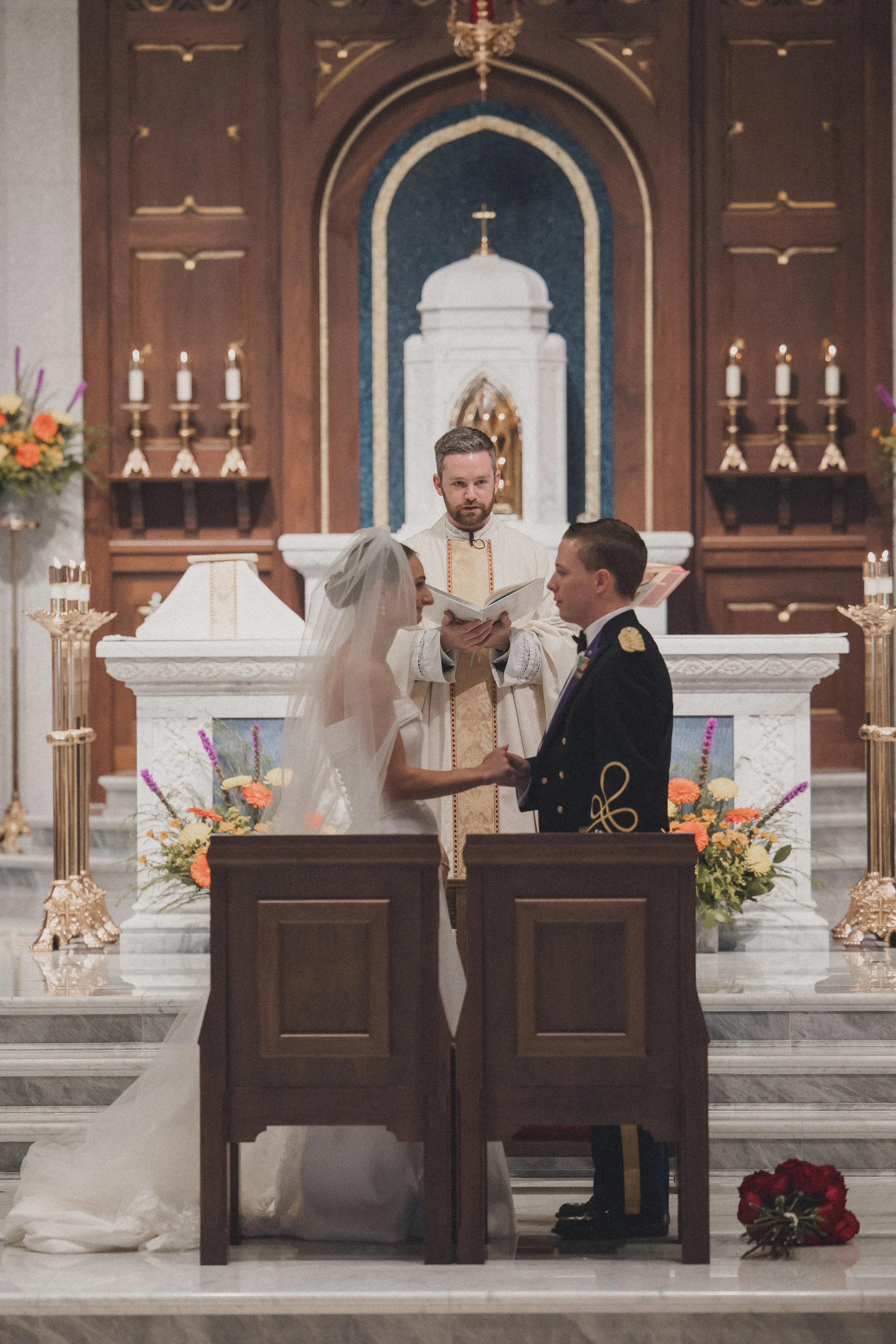 BRIDE GROOM CATHOLIC CHURCH WEDDING MASS
