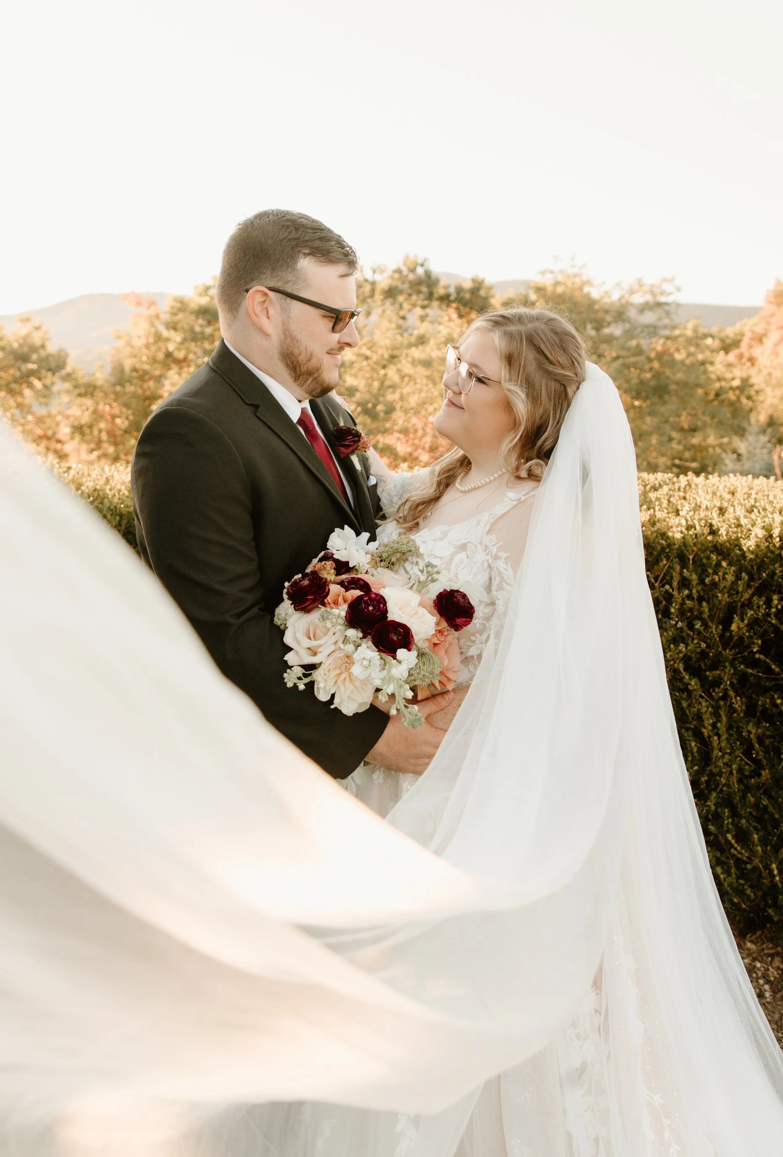 bride groom bridal bouquet veil wedding house mountain inn irvine estate