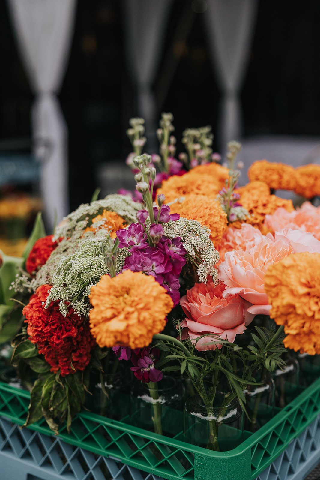 wedding reception flowers floral arrangement table decor baltimore museum of art sculpture garden