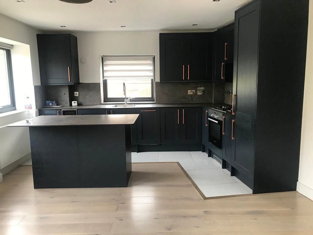 Kitchen Renovation in Balham 🧑&zwj;🍳🍽️ 💫 
Send us a message for a free in person quote. 🤝