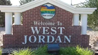 Durable asphalt paving, repair, sealcoating, and crack sealing for West Jordan’s neighborhoods, HOA & multi‑unit communities, commercial districts, and high‑traffic areas.