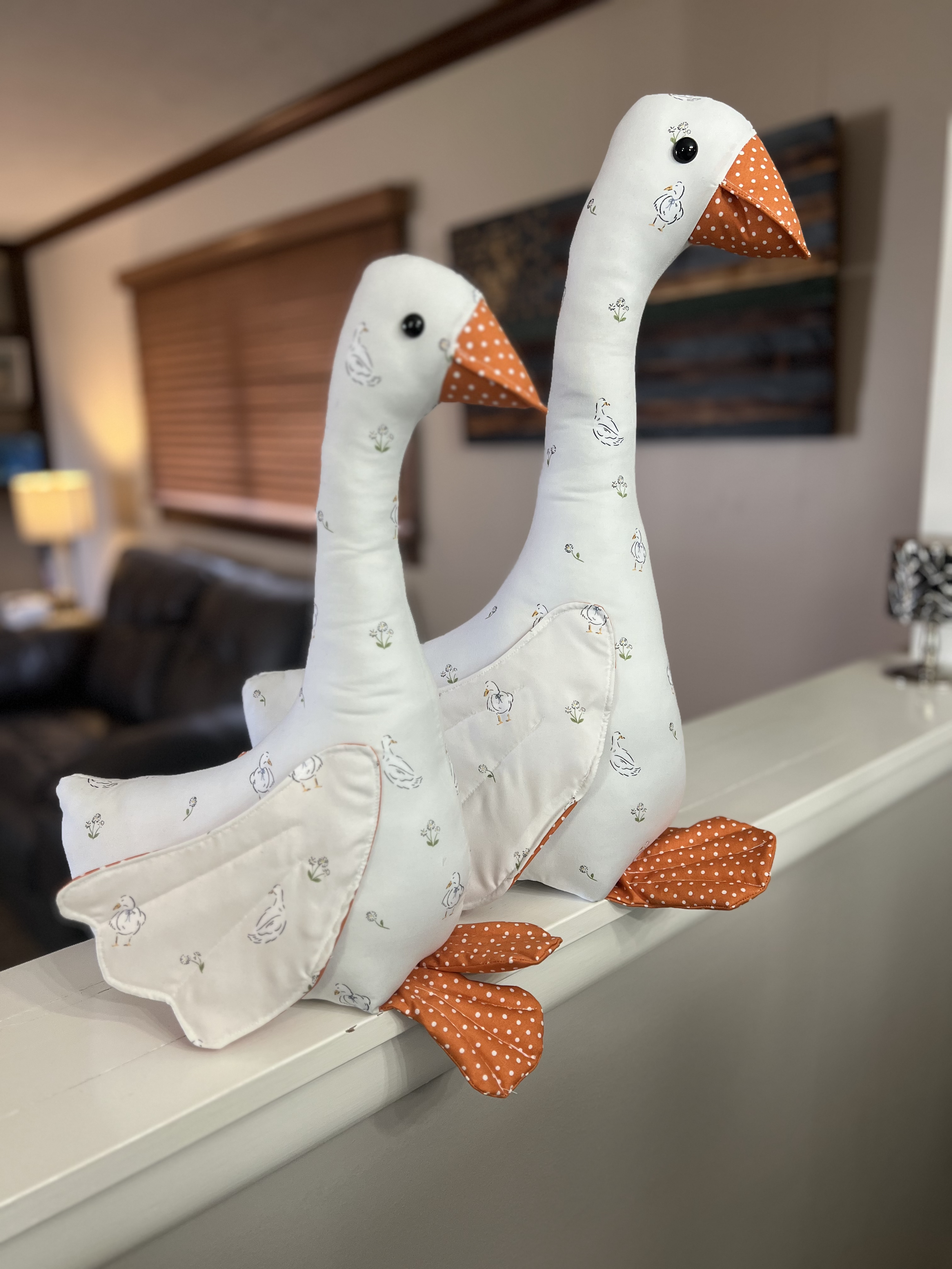 NEW! Ready to Ship - Goose 16in & 20in