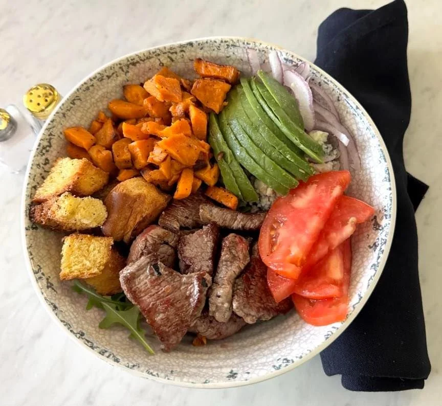 New spring specials are here! 🌸
 
Celebrate the season with favorites like our Jalape&ntilde;o Cheddar Chicken Biscuit and Fried Green Tomatoes, plus new menu additions like the Black N Blue Salad and fresh seasonal cocktails.