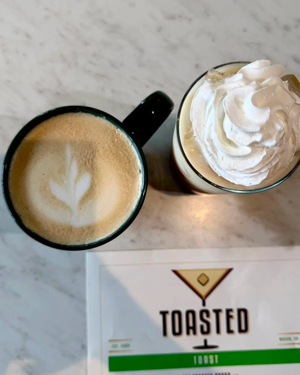 Monday mood: coffee ➡️ cocktails.