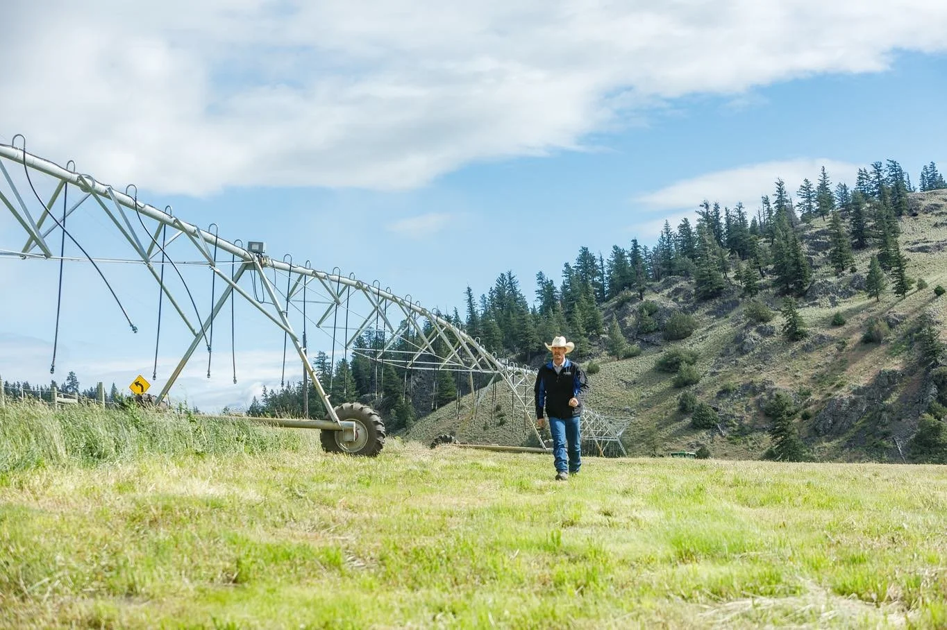 The HIGH STRENGTH STEEL that goes into Reinke pivots and lateral move systems can be as much as 50% stronger than steel used in competing irrigation systems.

Delta Water Products is Diamond Blue Certified and the recipient of Third Largest Dealershi