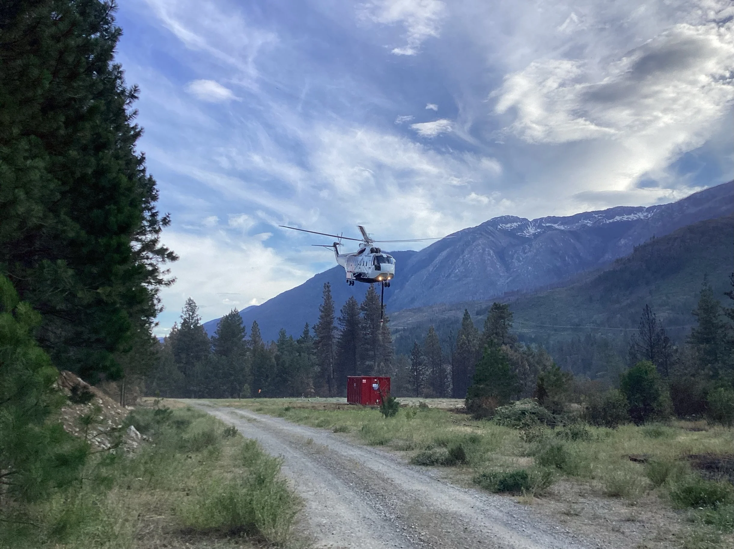 Delta Wildfire heli tanks are designed to support all rotary-wing aircraft, including heavies operating with fixed tanks, long lines, or buckets.

Built for deployment in wildland-urban interface environments where water sources may be limited, our h