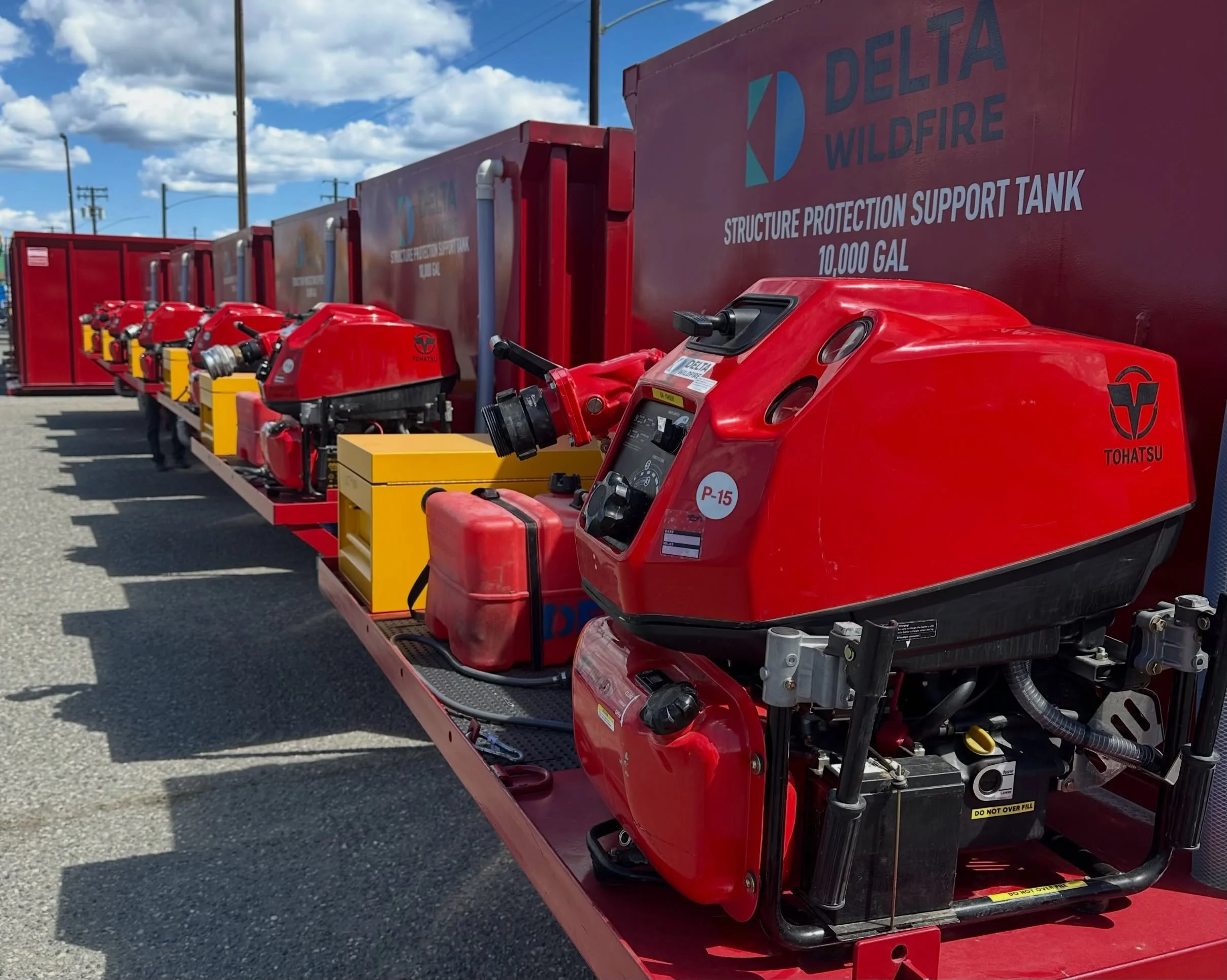 As temperatures continue to rise across the province, Delta Wildfire is ready to respond.

Our WUI (Wildland-Urban Interface) Structure Protection Tanks, equipped with high-volume Tohatsu 53 fire pumps, are designed to maximize water availability whe