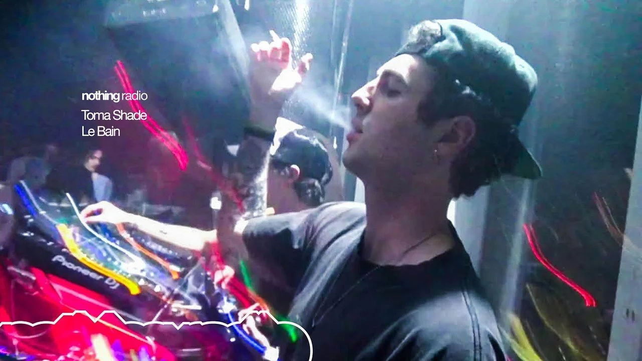 Toma Shade MIX \ Le Bain