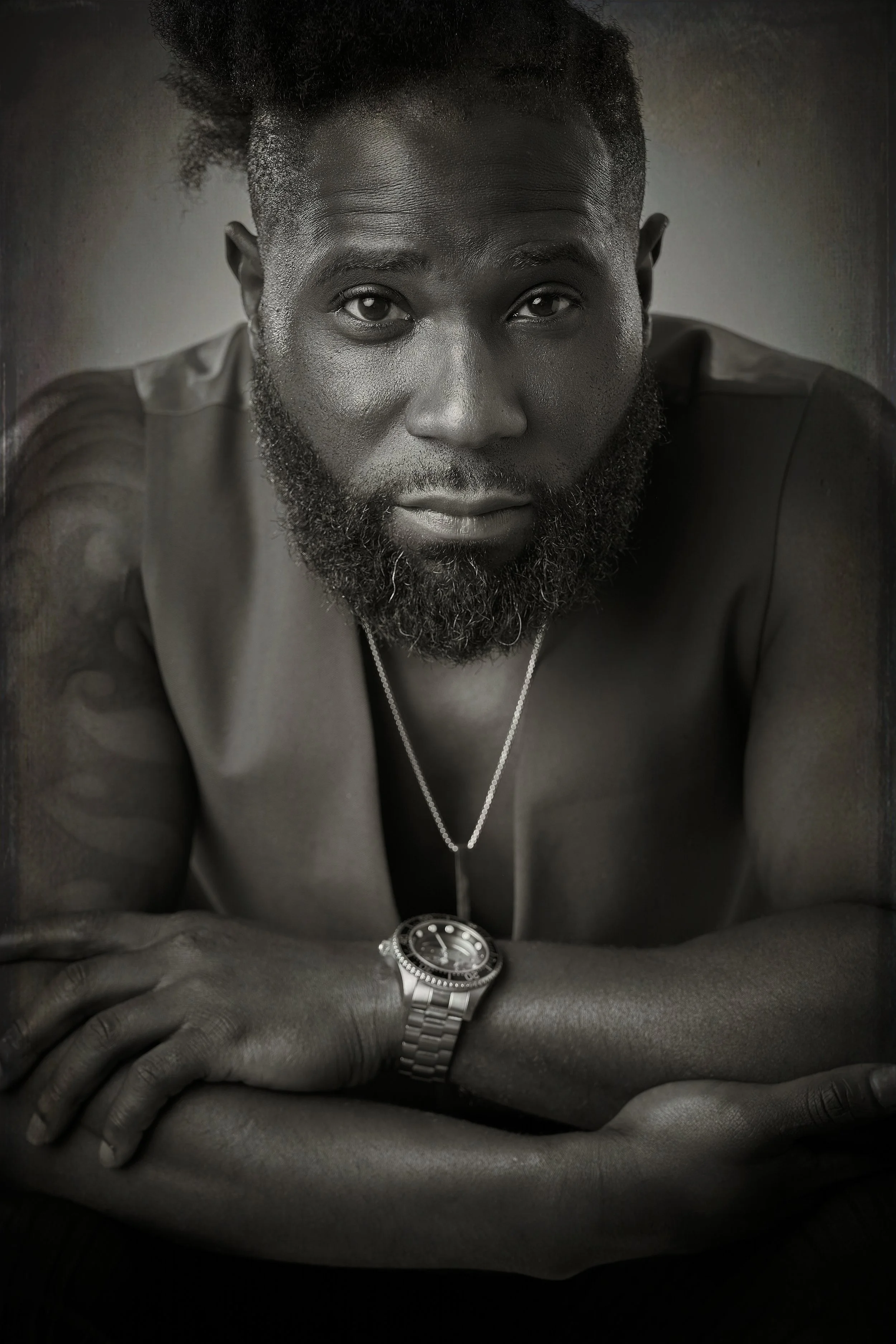 161_PORTRAIT_242-WHT_bdr.jpg