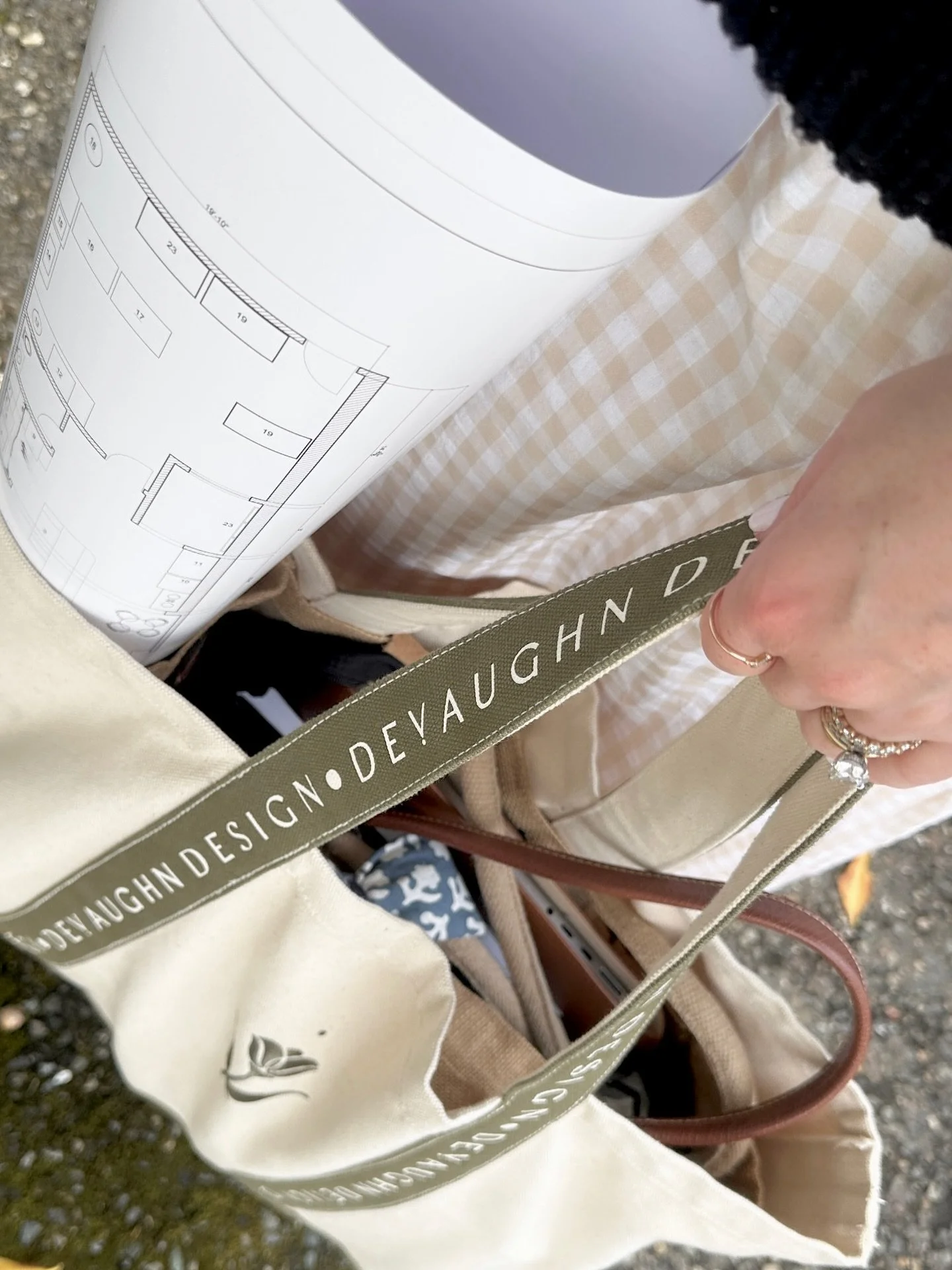 &bull; the best is yet to come ✨

#burieninteriordesign #threetreepointinteriordesign #seattleinteriordesign #interiordesignseattle #westseattleinteriordesigner #seahurstinteriordesign