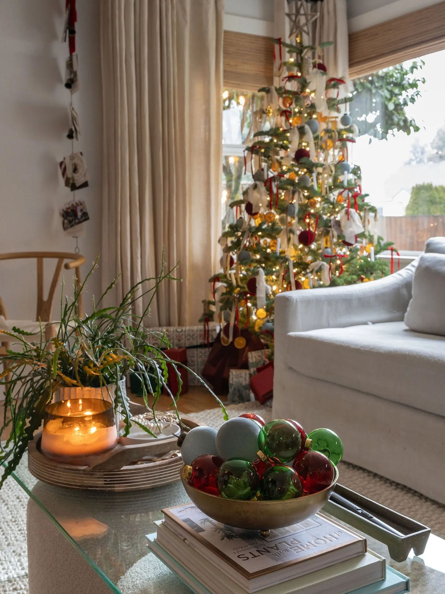 &bull; and to all a good night 🕊️📯🕯️