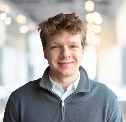 Smiling Associate Wealth Advisor