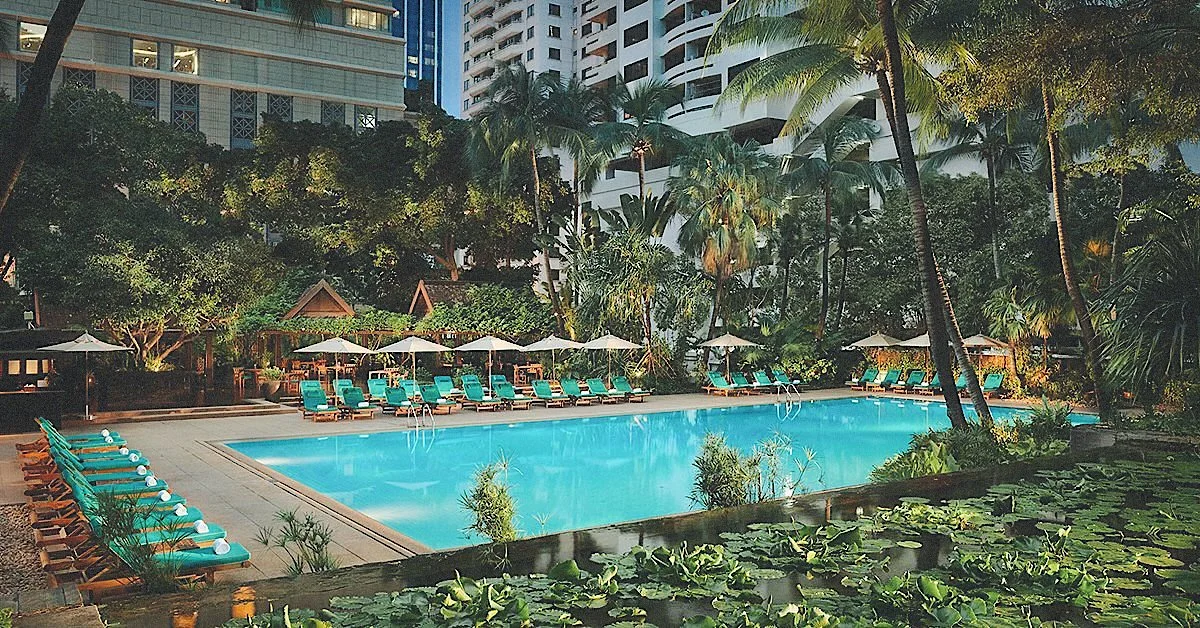 anantara siam pool.JPG