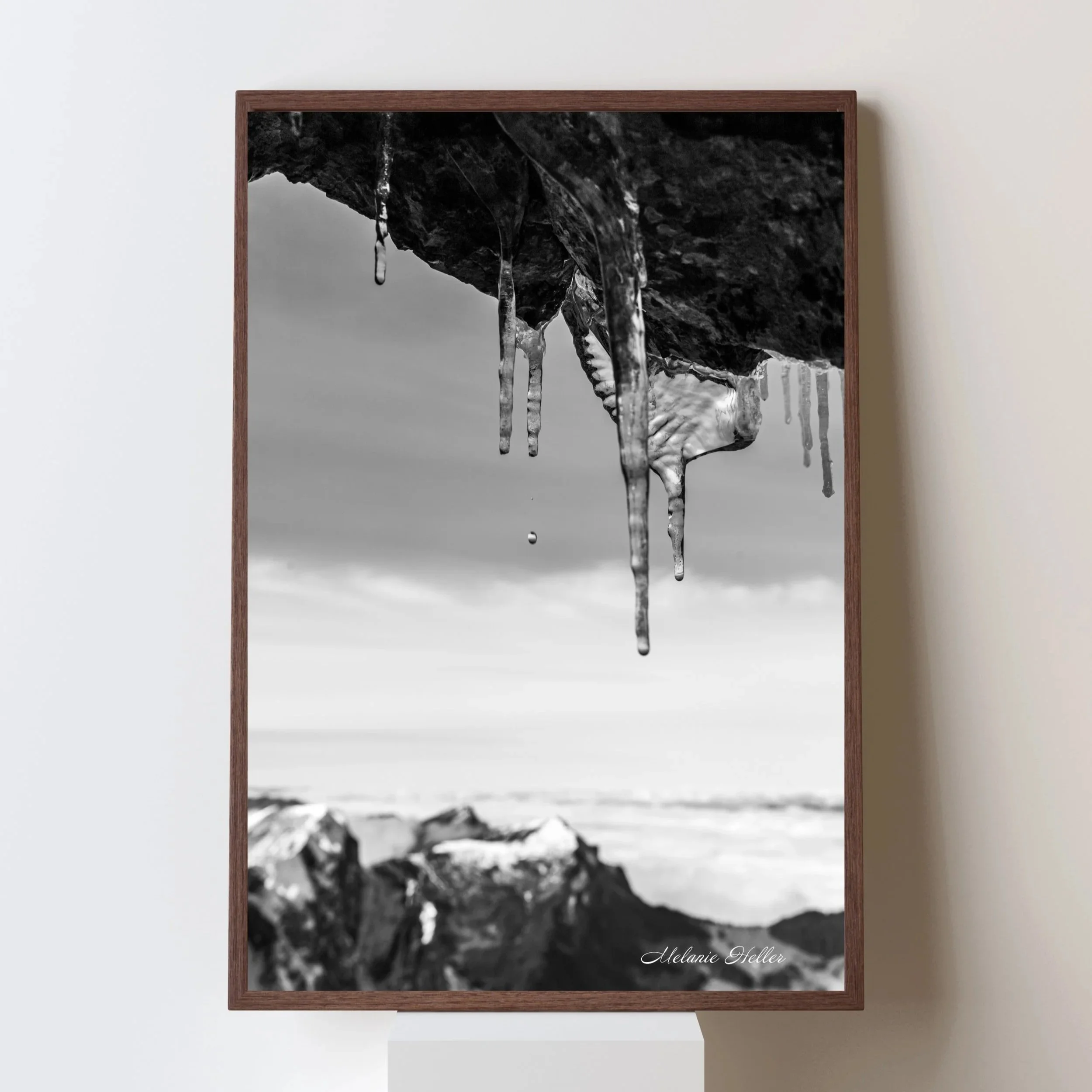 Black+and+Gray+Minimalist+Photo+Frame+Mockup+Instagram+Post+%281%29.jpg