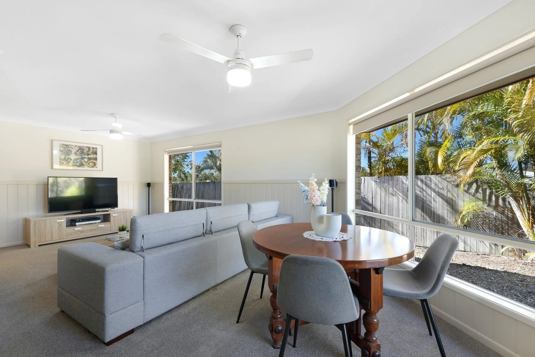 Hot Property Buyers Agency - 5 Jagera Drv, Upper Coomera - Lounge.jpg