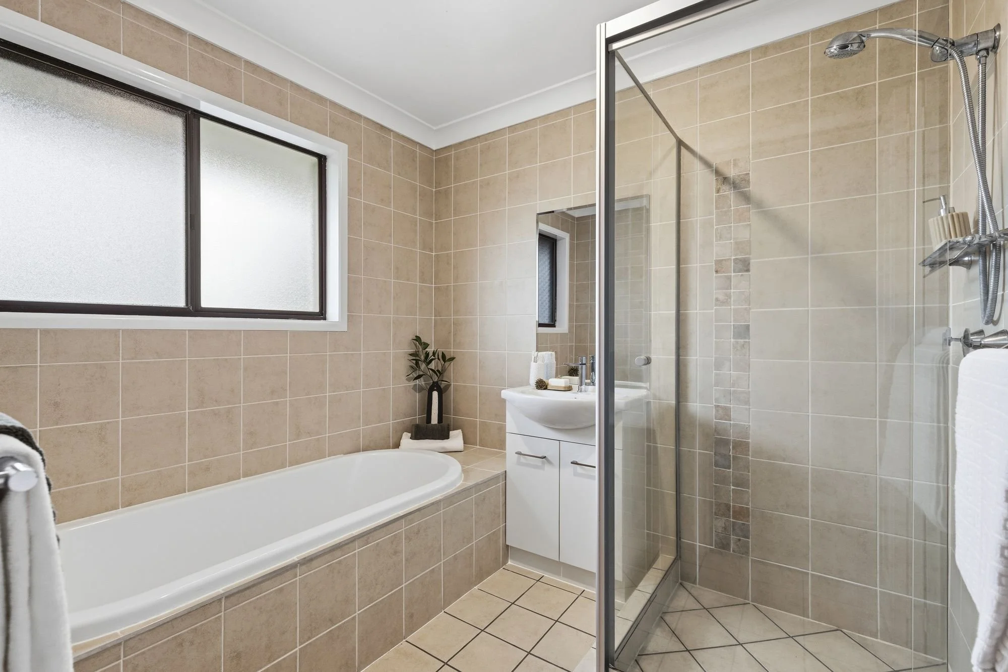Hot Property Buyers Agency 45 Devona Street - Bathroom.jpg