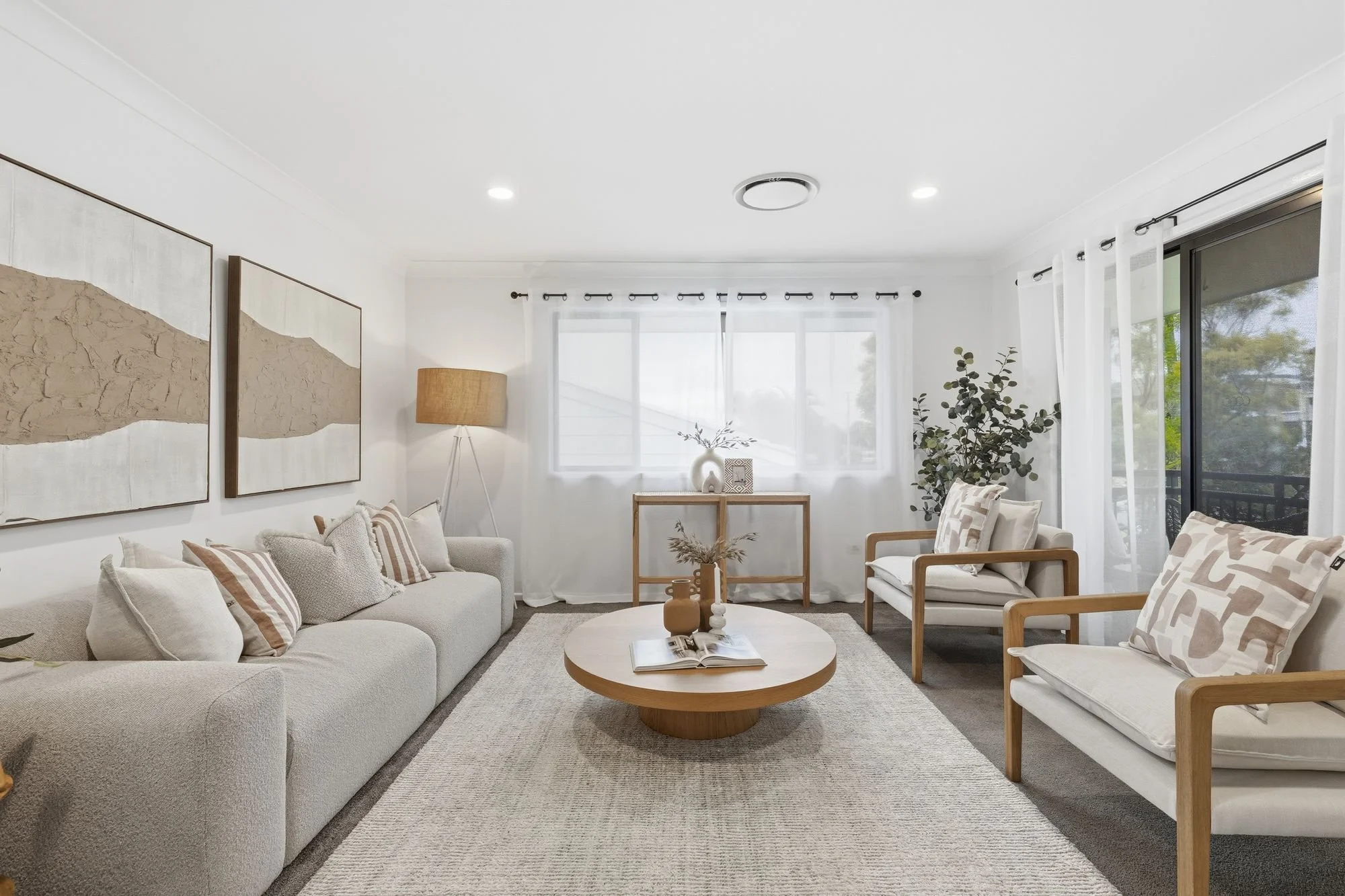 Hot Property Buyers Agency 45 Devona Street - Lounge.jpg