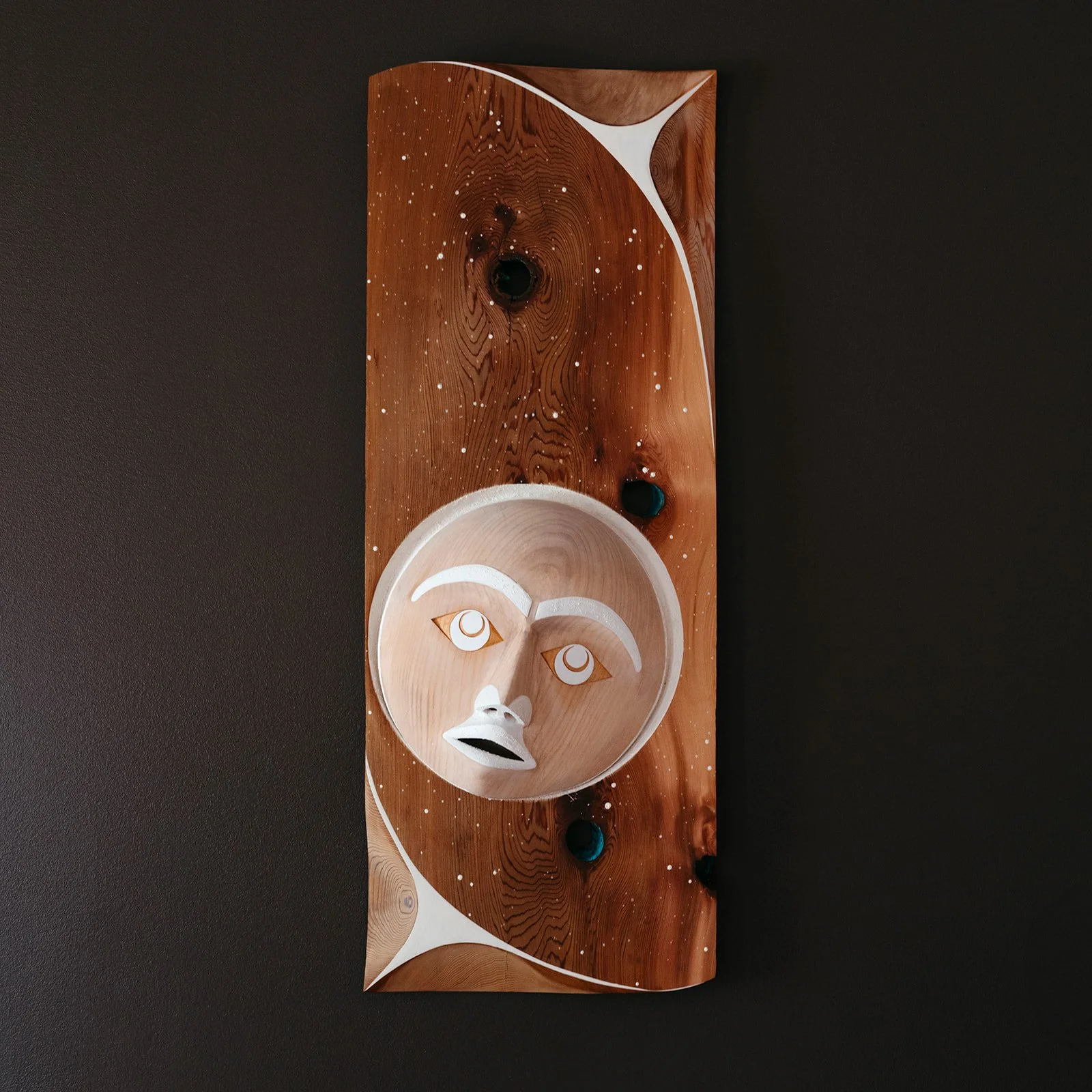 MMRahtsikmoon0002c.jpg