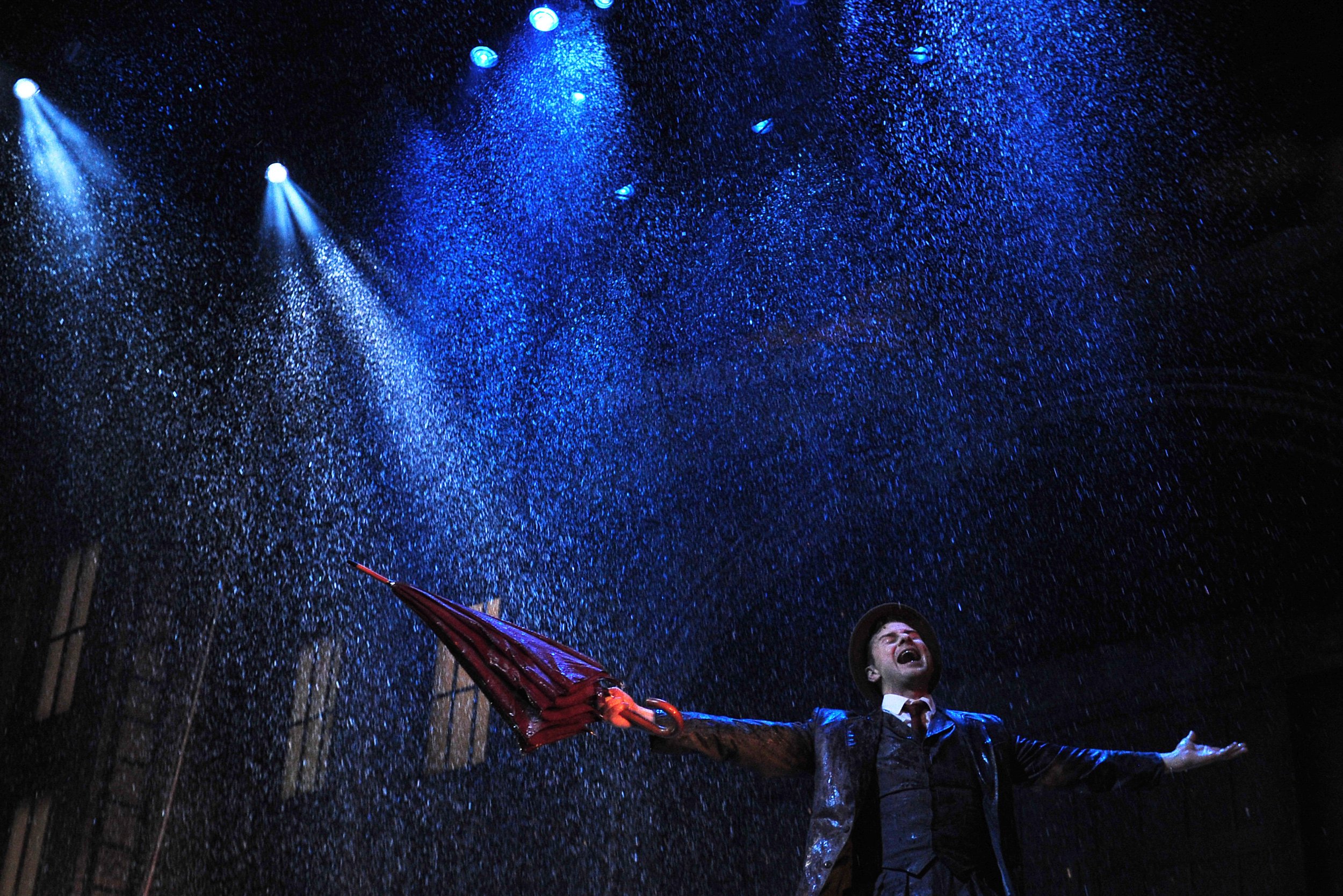 #1 Broadway Showstoppers Singin.jpg