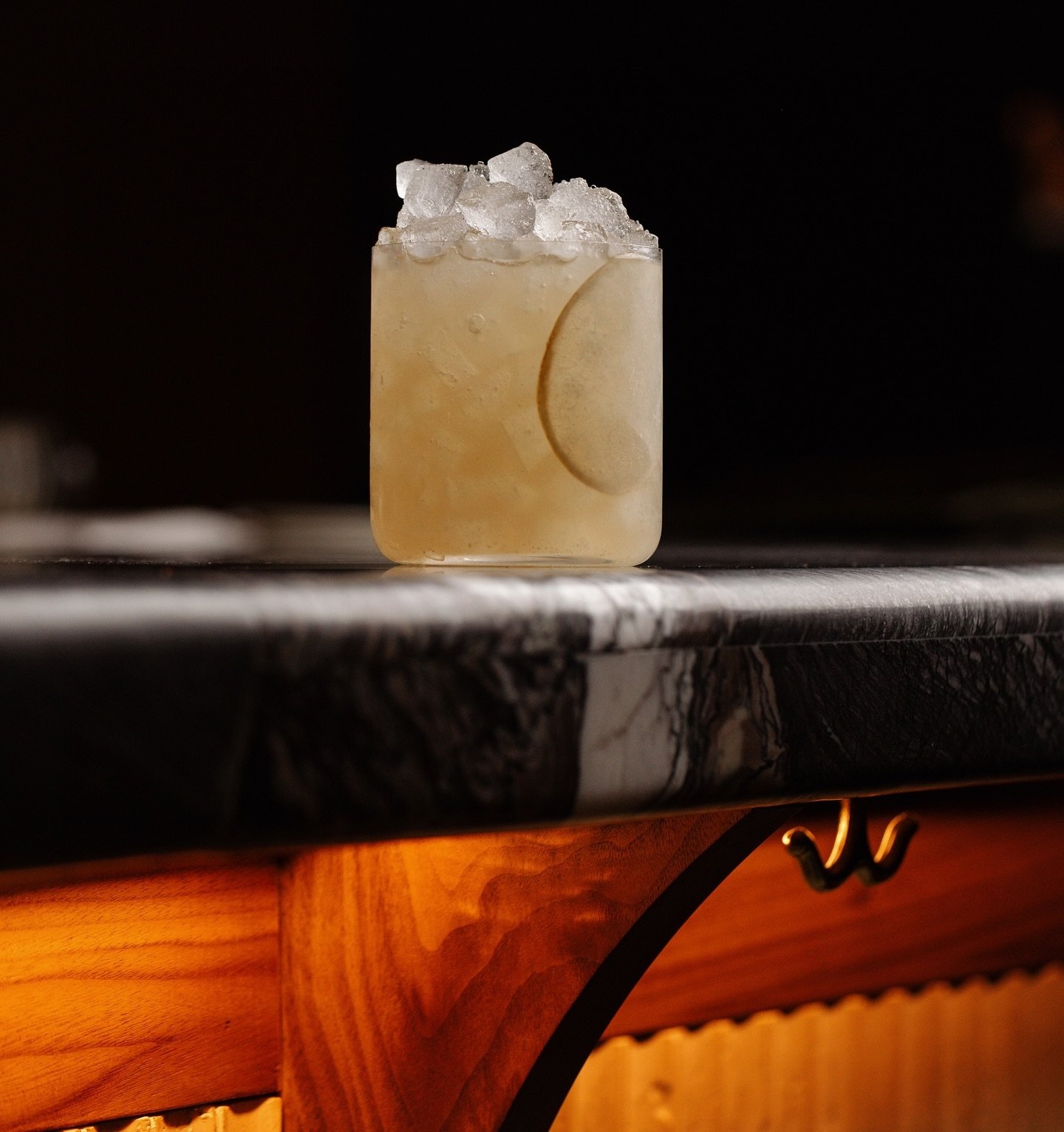 Some good news to punch up your November: new fall cocktails have landed at The Tusk Bar.🤍

This is one of them, Two of a Pear. @whistlepigwhiskey rye, pear, miso, chai, and some other goods. Stay tuned for more&mdash;including the Carrot Cake cockt