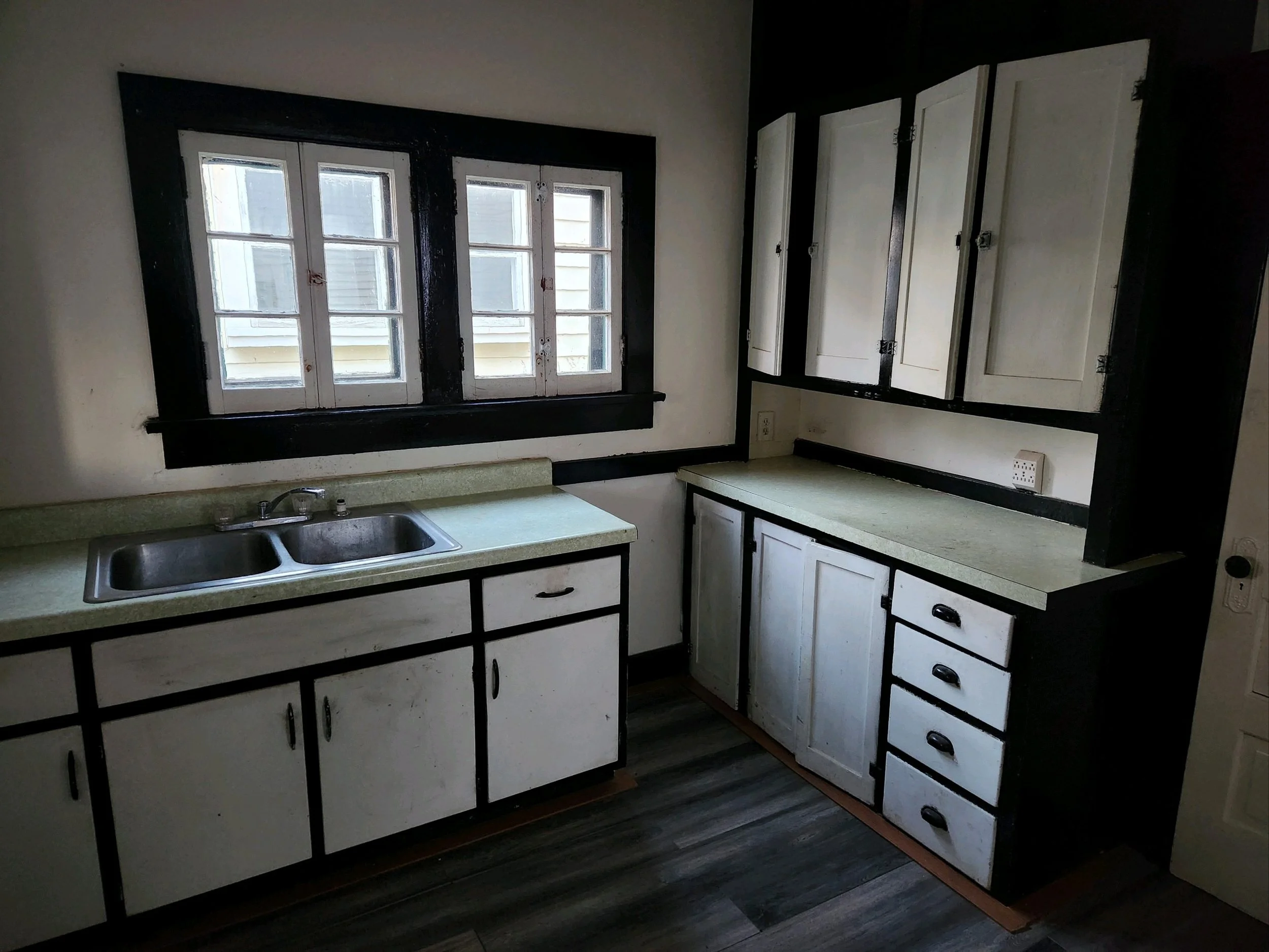 Kitchen orig 2.JPG