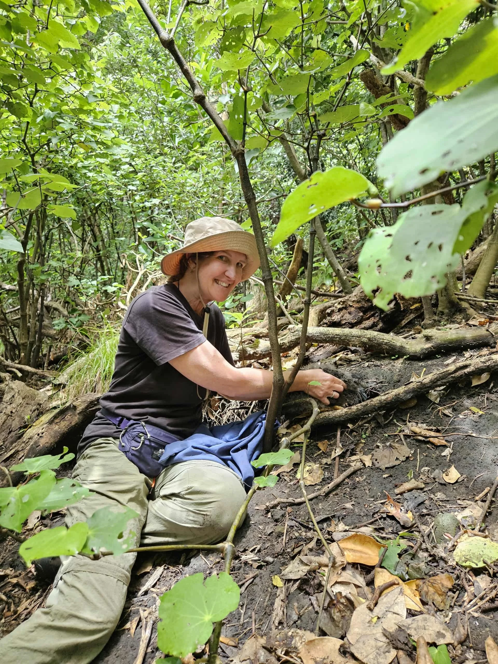 Jasmine, helping graeme 