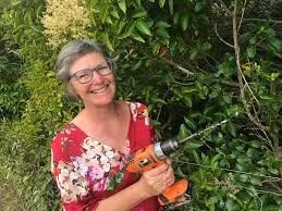 weedbusters Raglan.jpg