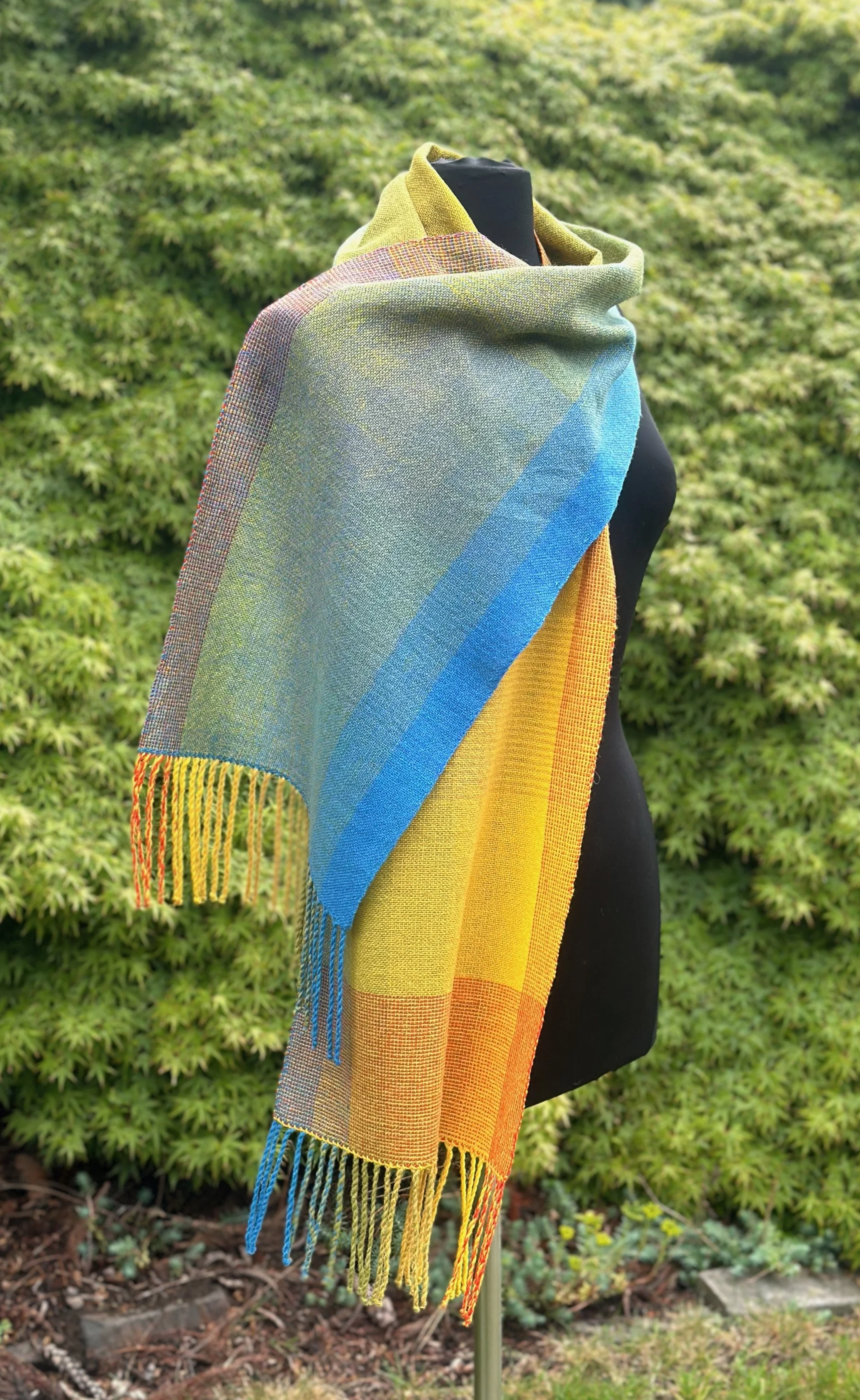 Blue-yellowLWscarf.jpeg