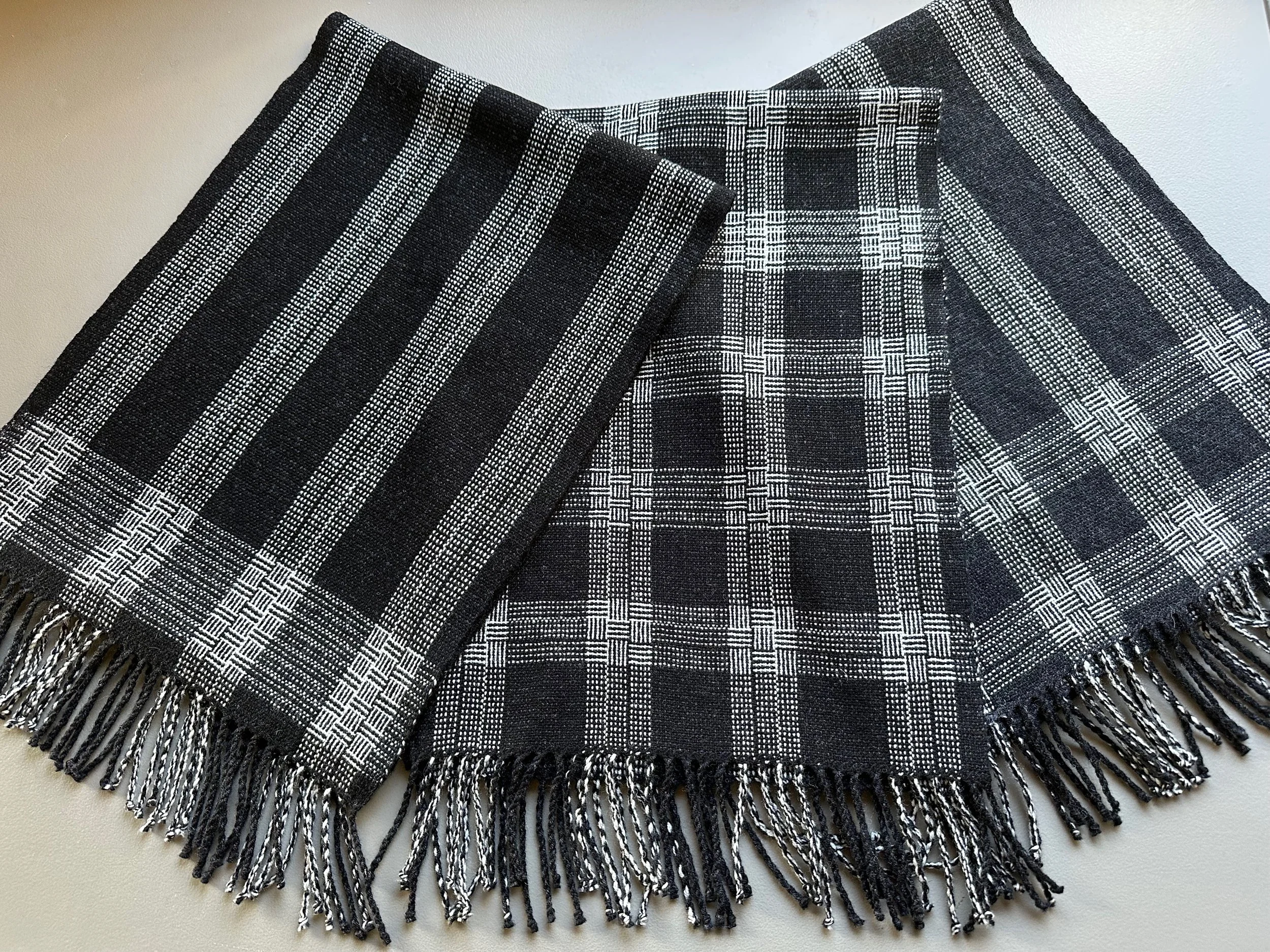 Black&WhiteLWscarves.jpeg