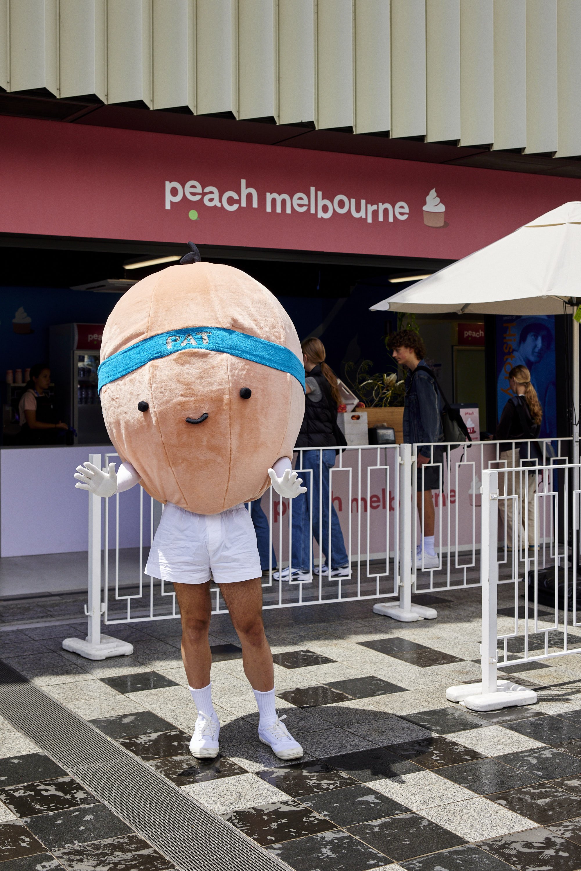 DMC001-PeachMelb-240118-014-WebRes-MPham.jpg