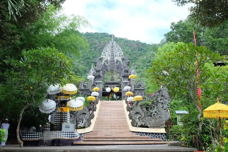 melanting-temple.jpg