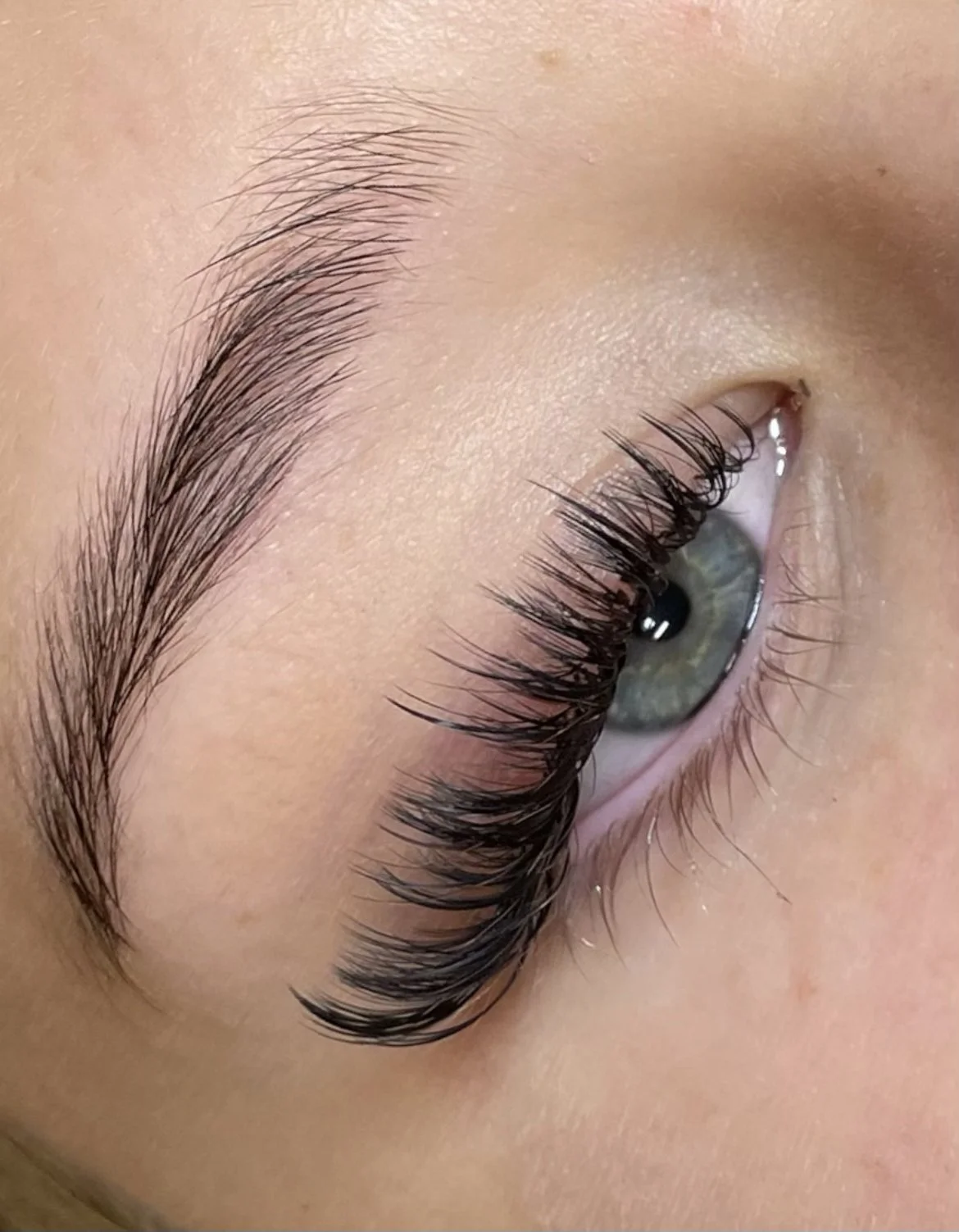 MINNESOTA-LASH-EXTENSION-ARTIST