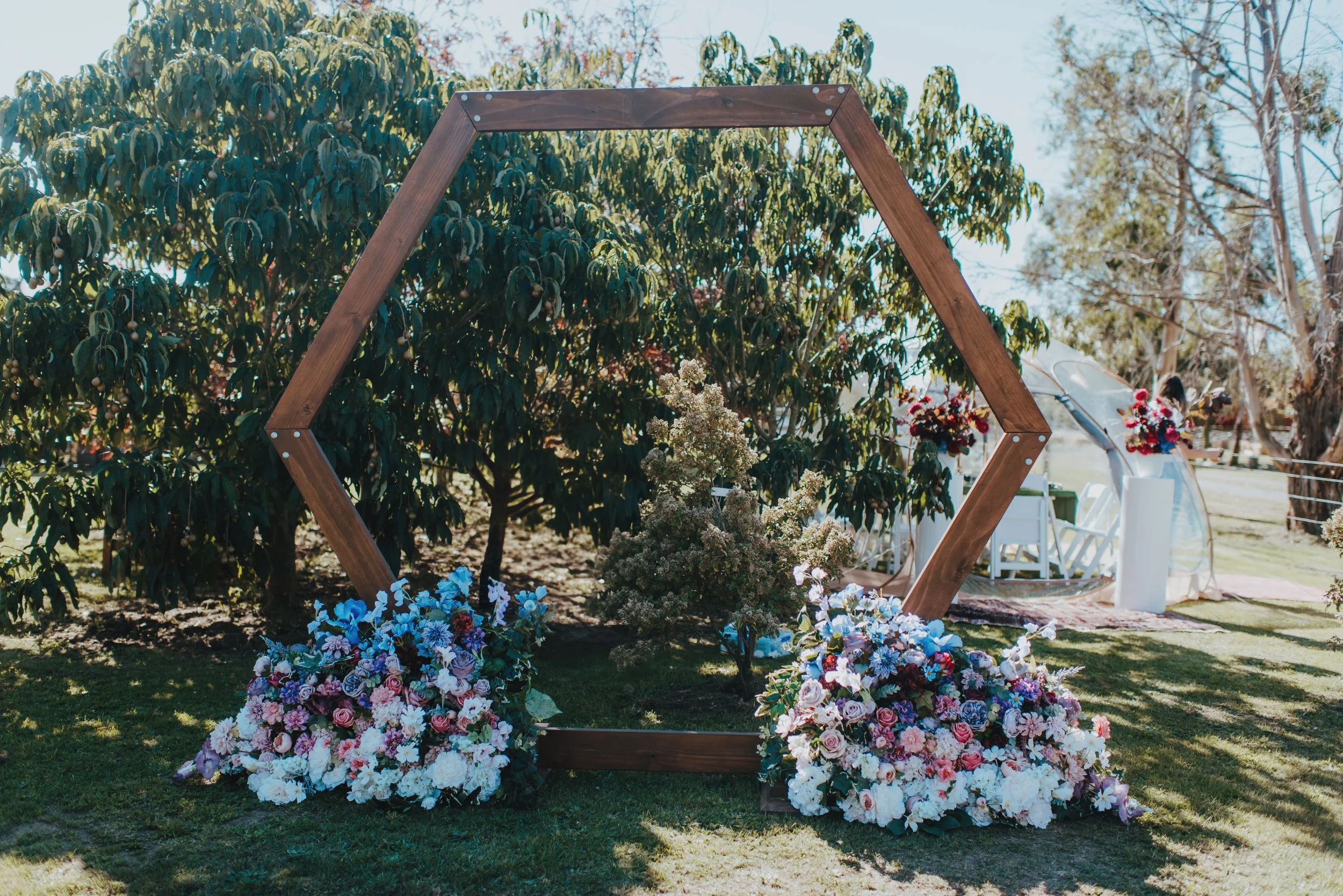floral decor for arch
