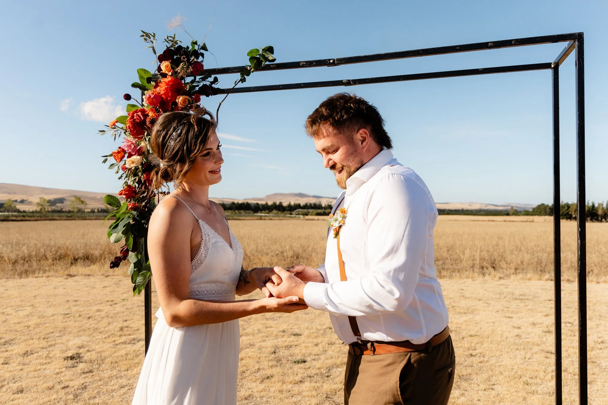 styled elopement at Starling homestead styled elopement at Starling homestead