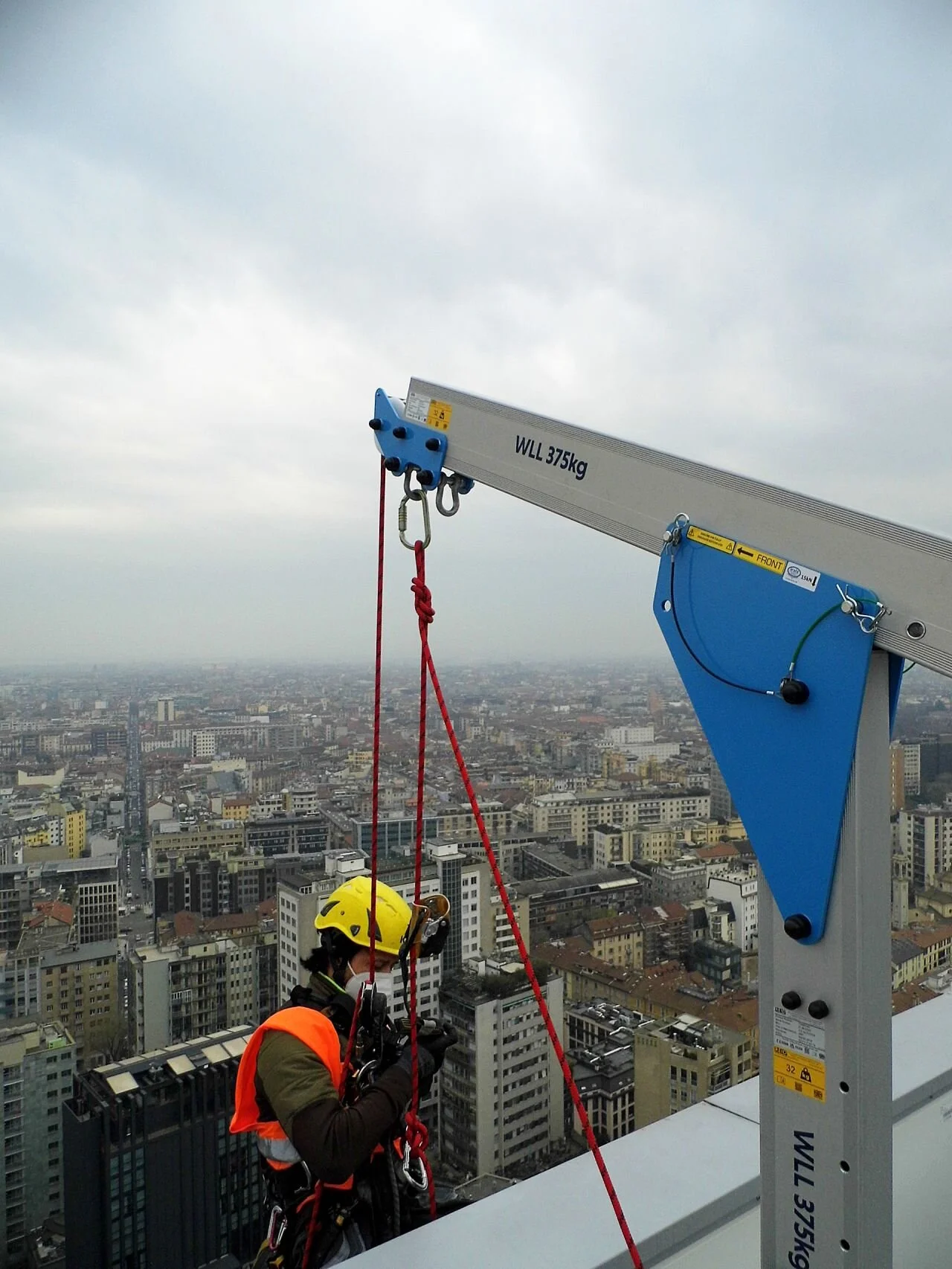 T Davit - lightweight, portable aluminium Jib Crane/davit — REID ...