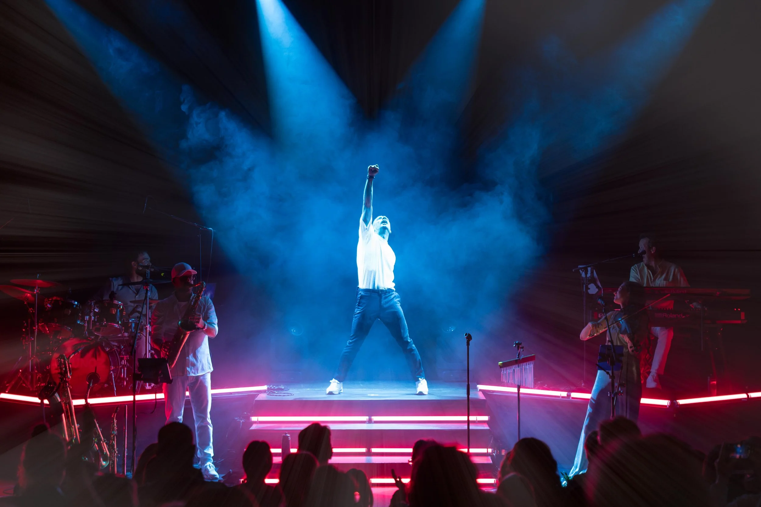 Slutsålt, hyllat och vidare till nästa nivå – BRUNOZ fortsätter segertåget