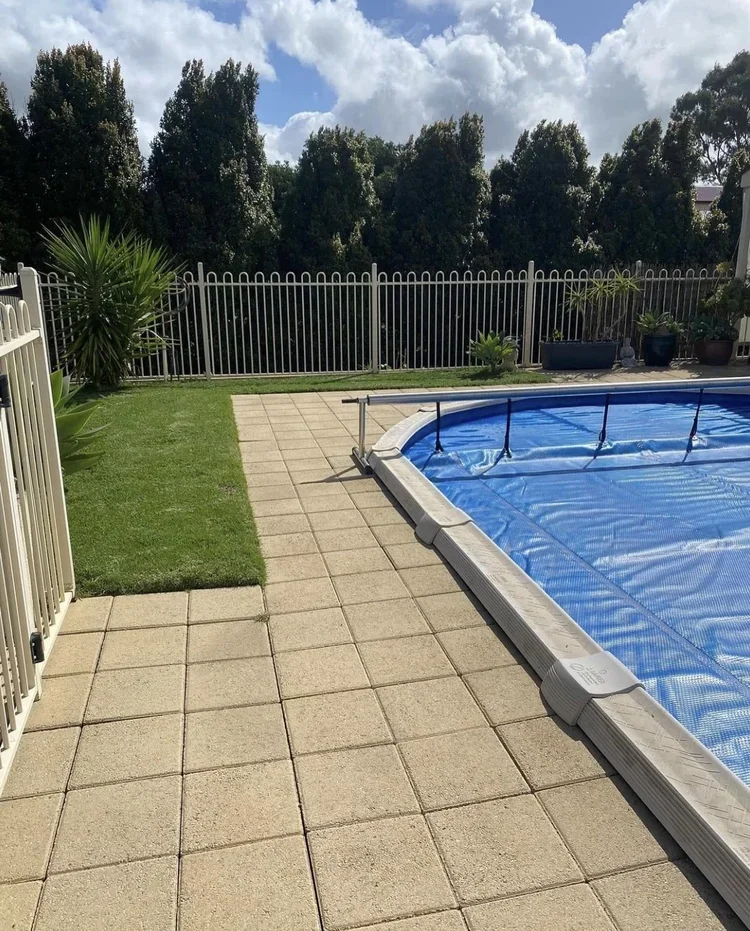 Pool Pressure Cleaning.webp