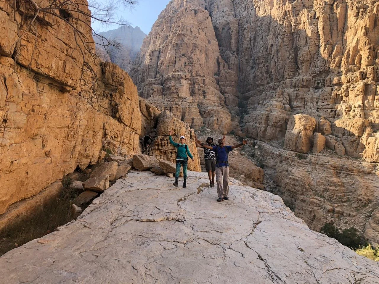wadi koob rak hike uaetrekkers.JPG