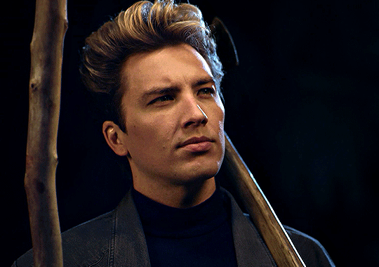 tumblr_426ad03cc6793b7ba3bfcb461e653378_1262e2ed_540.gif