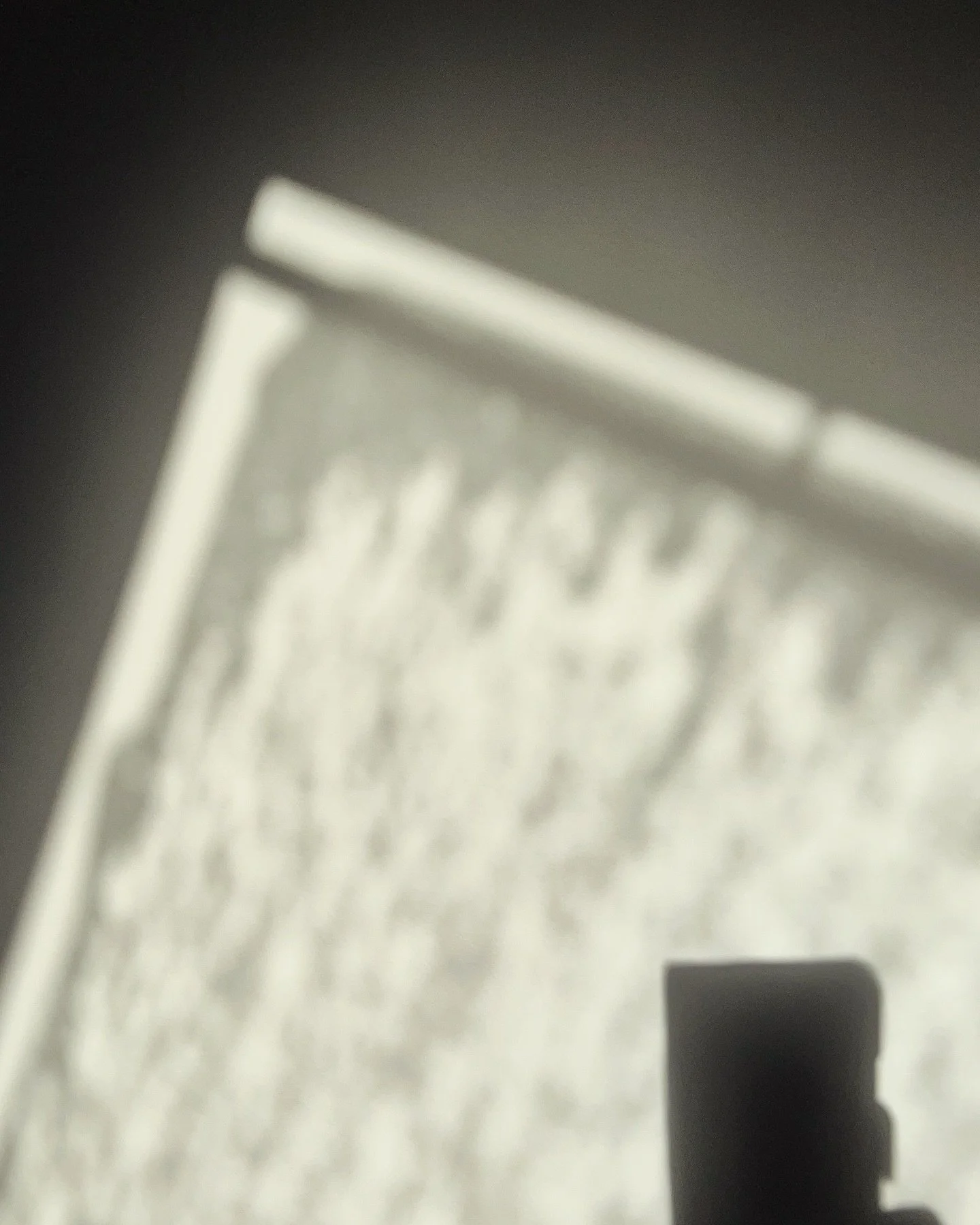 A phone shadow!
#learningtosaygoodbye #sun #sunday #musician #musiclover #musicproductionlife #photo #relax