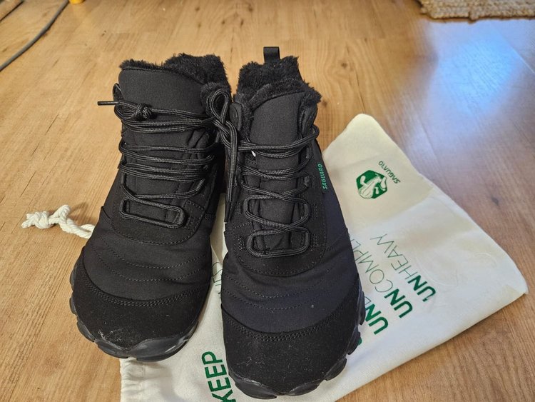 Paar Saguaro Will II barefoot winterschoenen van voren